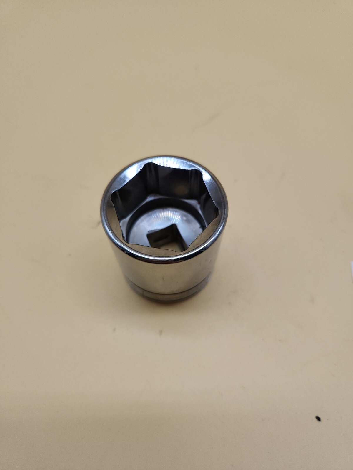 Snap-on Tools 1/2″ Drive 1-3/16″ SAE 6 Point Shallow Chrome Socket TW381