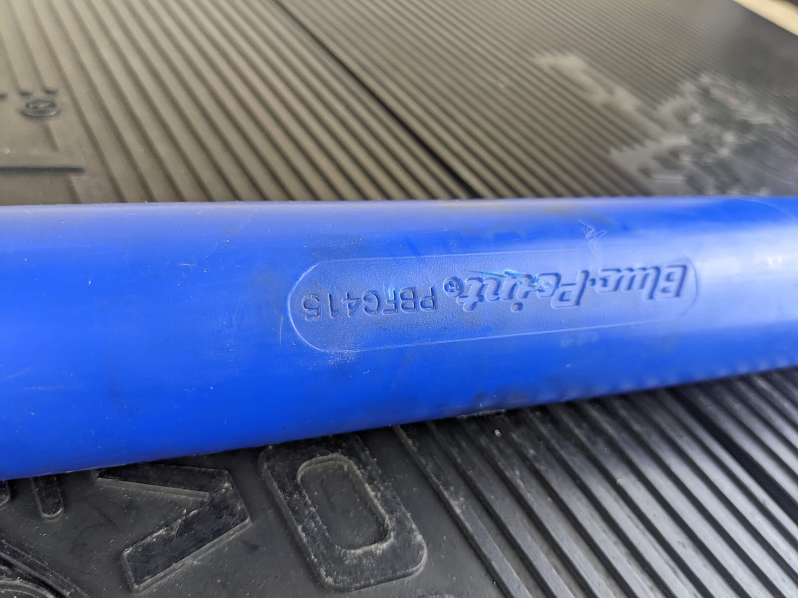 #at444 NEW Blue Point PBFG415 Fiber Glass 41-1/2″ Fiberglass Prybar