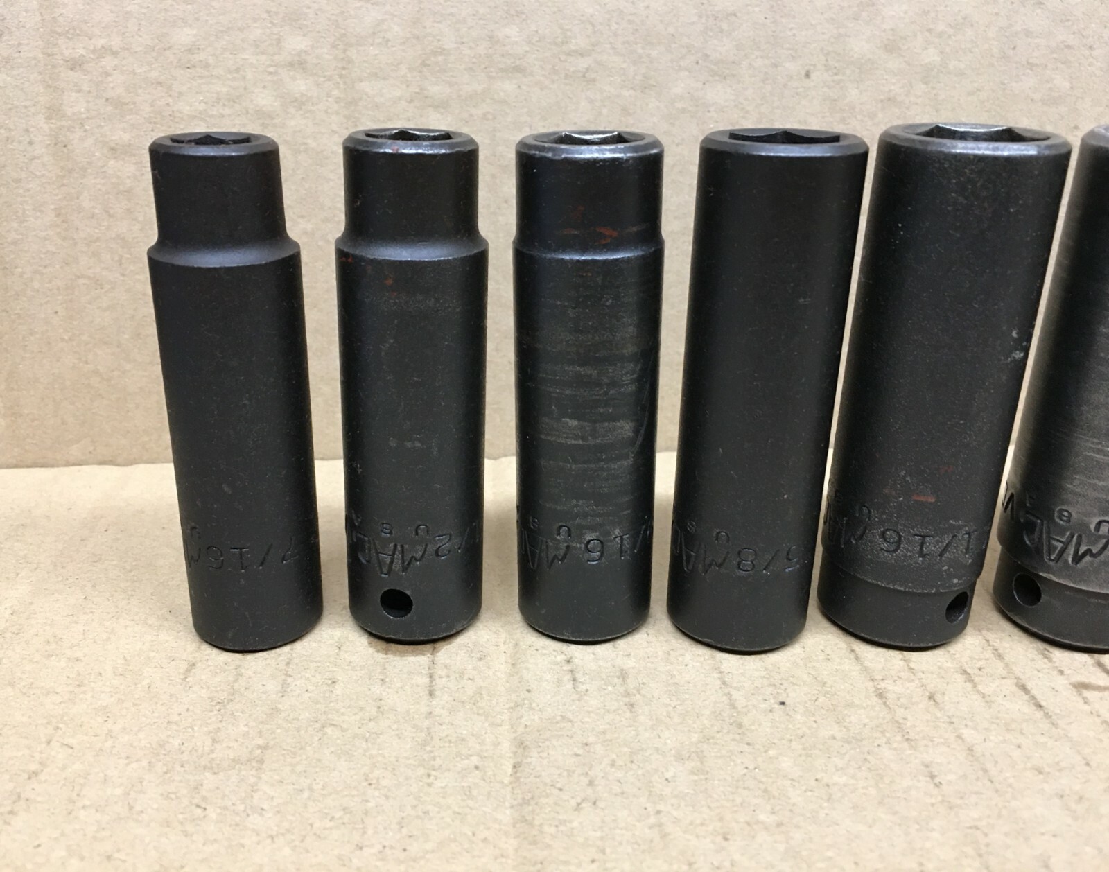 Mac Tools 13 pc SAE Deep Impact Socket Set -1/2″ Drive – 6 Point 7/16″ to 1-1/4″