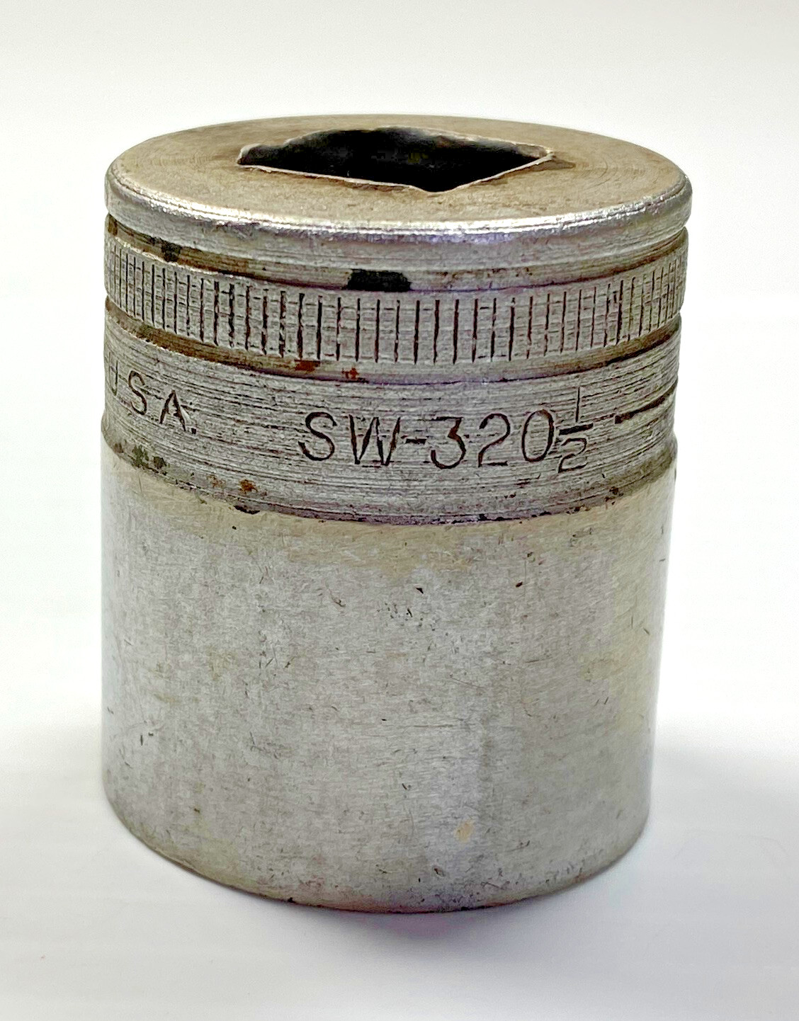 Vintage Snap-On Tools SW320 – 1″ -12 Point Shallow Socket 1/2″ Drive Snap On USA
