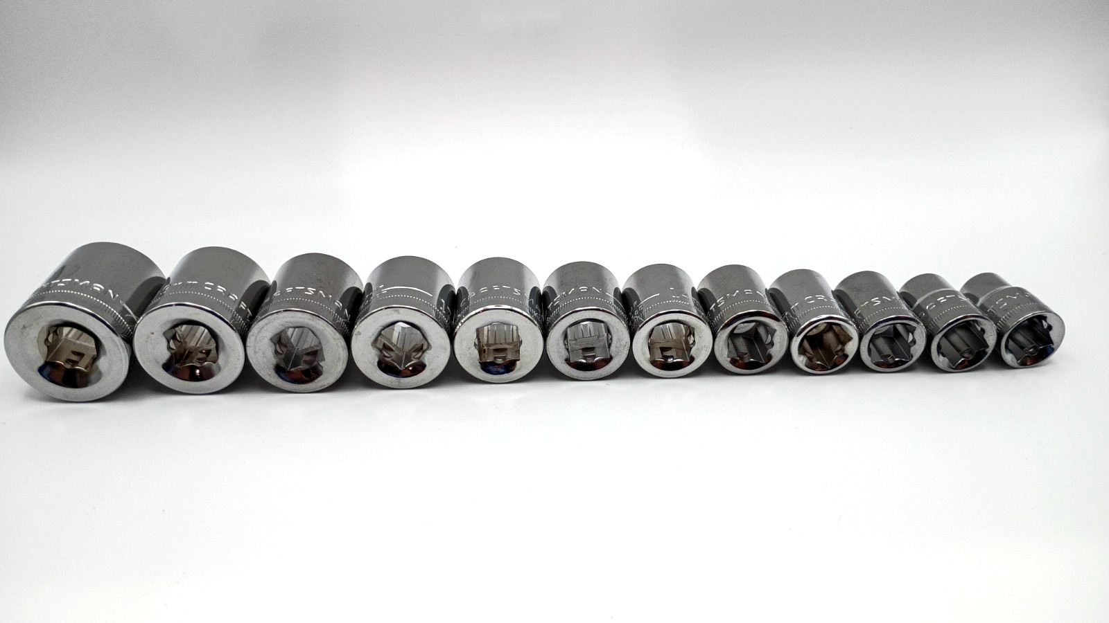 Craftsman Lifetime Warranty S-AF 3/8″ Drive 6 and 12 Point Short Metric Sockets