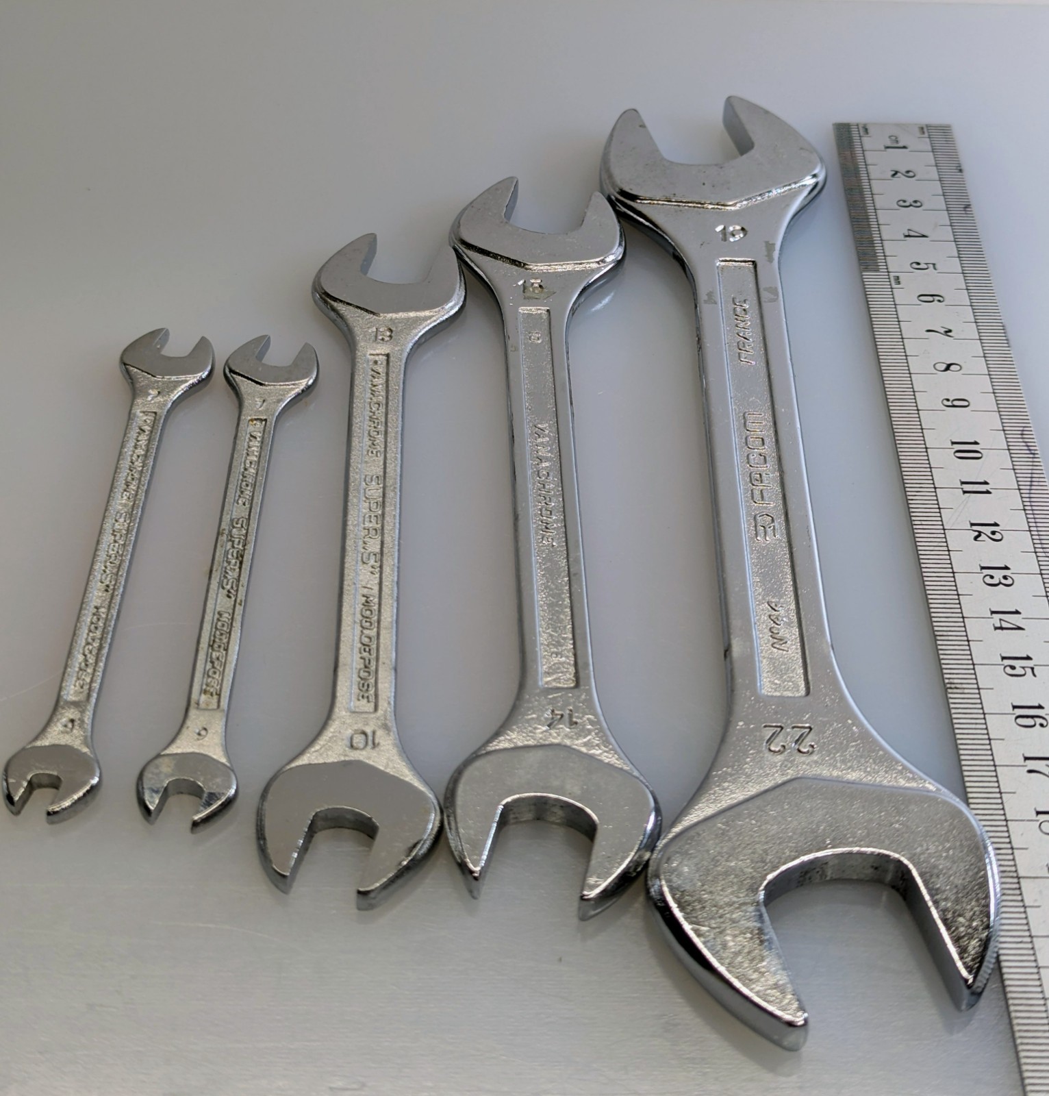 Five Facom France Open-end Metric Wrenches sizes: 19/22, 15/14, 13/10, 7/6, 7/5