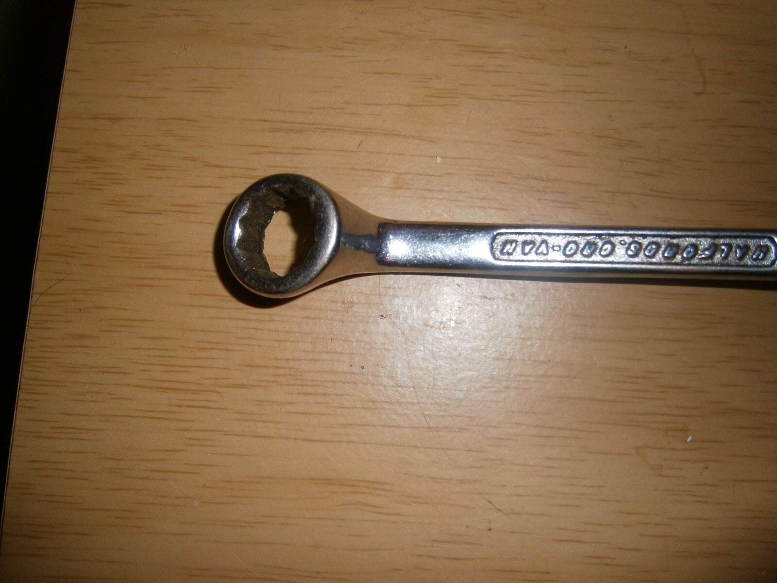 Vintage silver tone spanner. 14mm & 15 mm ends (E6b)