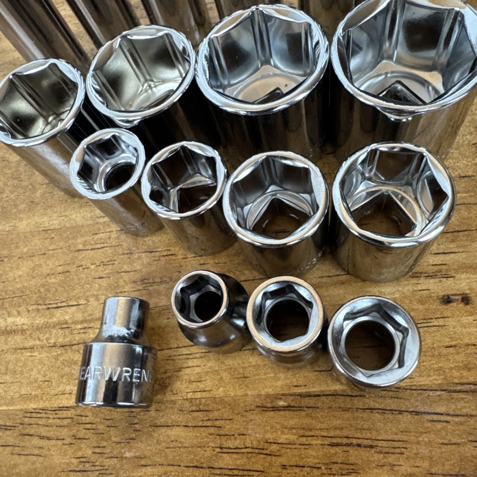 Gearwrench 3/8″ Drive SAE 6 point 18 pc. Deep/Shallow Socket Set