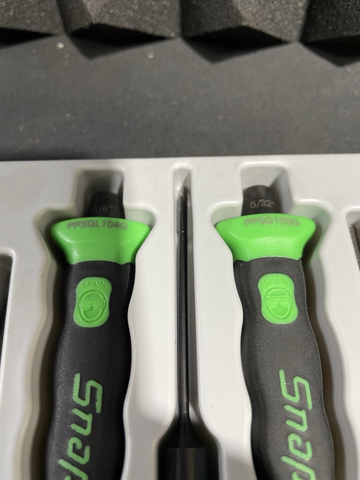 Snap-on PPCSGL714G 14pc Green Soft Grip Punch Chisel Set Open Box