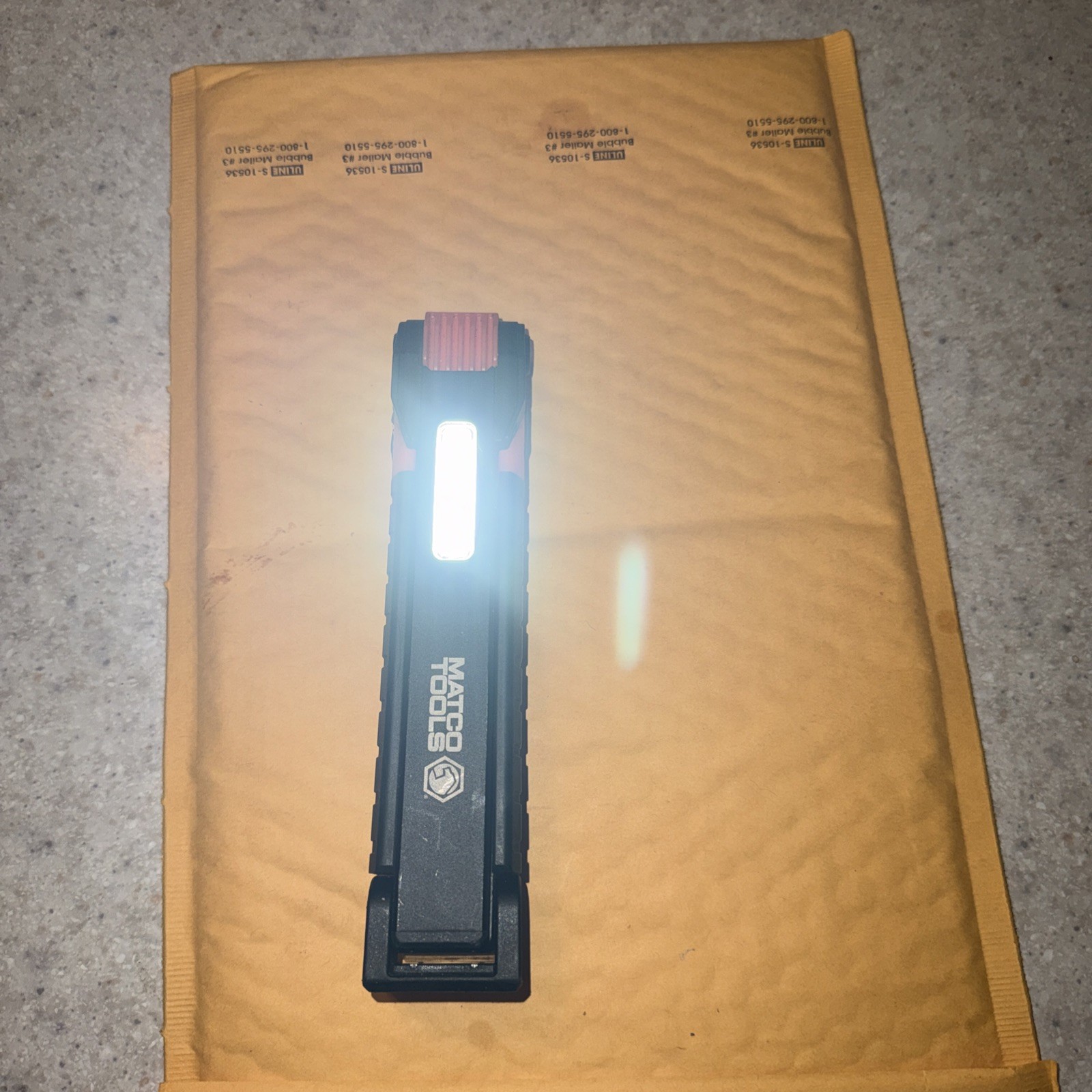 Matco Tools 950 Lumen Cordless Folding Work Light MWLAM – Orange