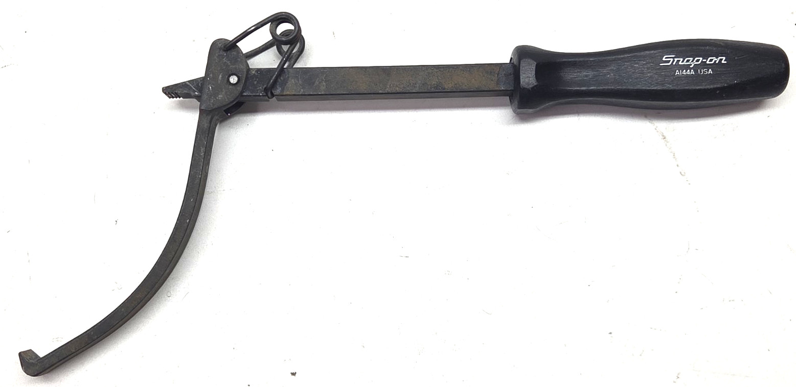 Snap-On Tools Flywheel Turner Holder 12″ Black Handle A144A USA