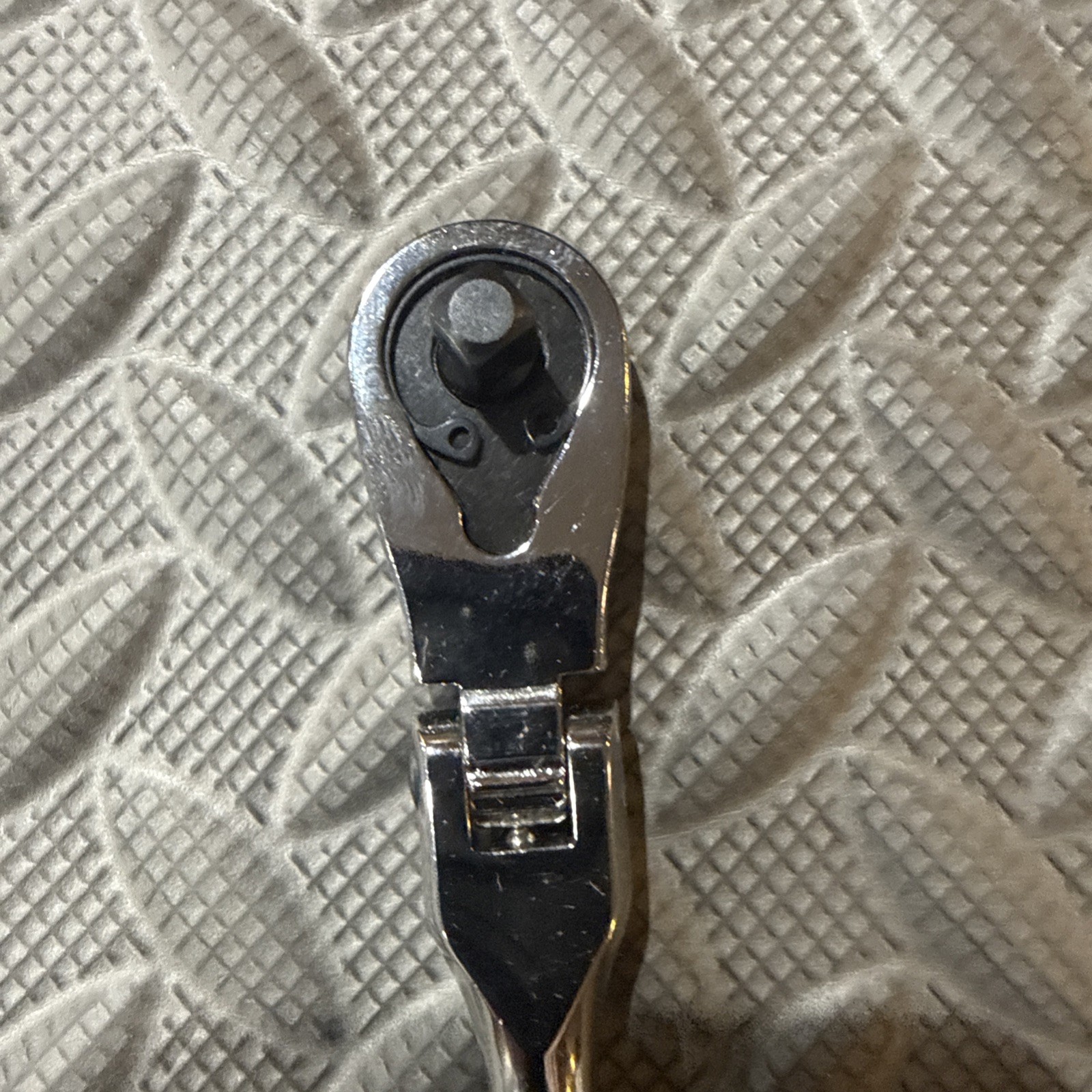 GEARWRENCH Slim 1/4 INCH 90 TOOTH FLEX HEAD CHROME RATCHET 81012T Free Shipping