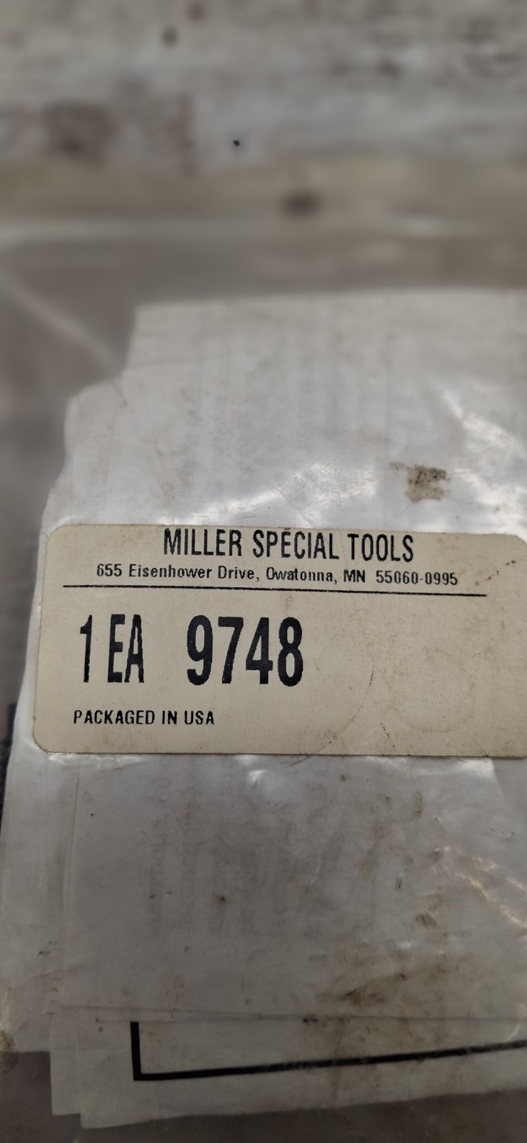 MILLER TOOL 9748 1 of 2 BLEEDER ADAPTERS FOR LX VEHICLES
