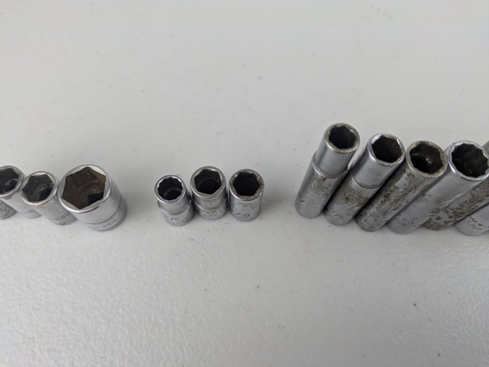 Assortment of 14 Snap On And Mac Sockets 1/4″ Drive 12 point 6 Point Used