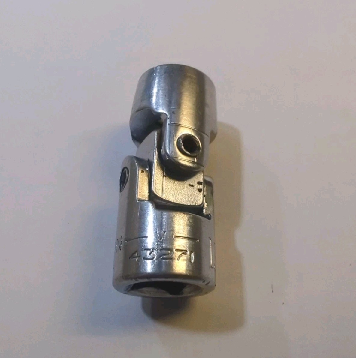 Craftsman 43271 V 12mm 3/8″ Drive 6 Point Chrome Swivel Universal Socket USA