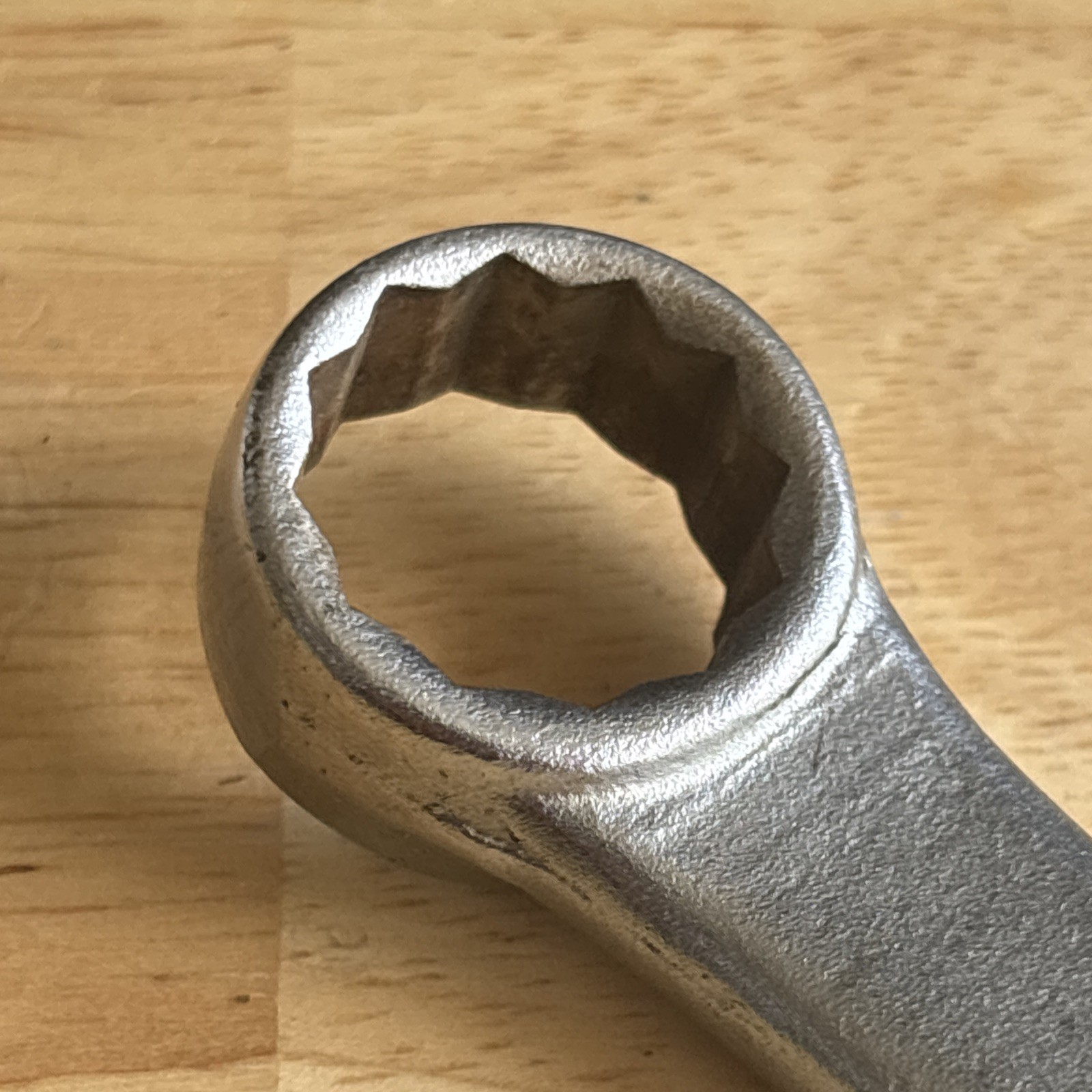 Dayton 5/8″ Combination Wrench 12 Point 8″ Total Length 4X417 Vtg USA