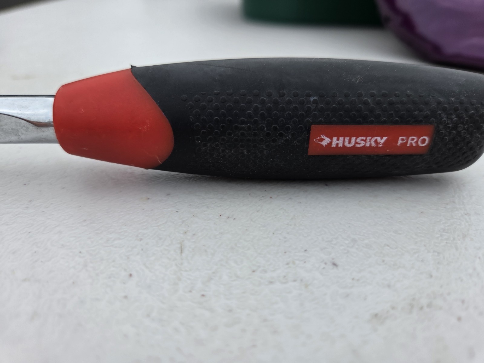 ​Husky Pro 65561 3/8″ Drive Flex Head Ratchet Wrench – Red/Black Comfort Grip