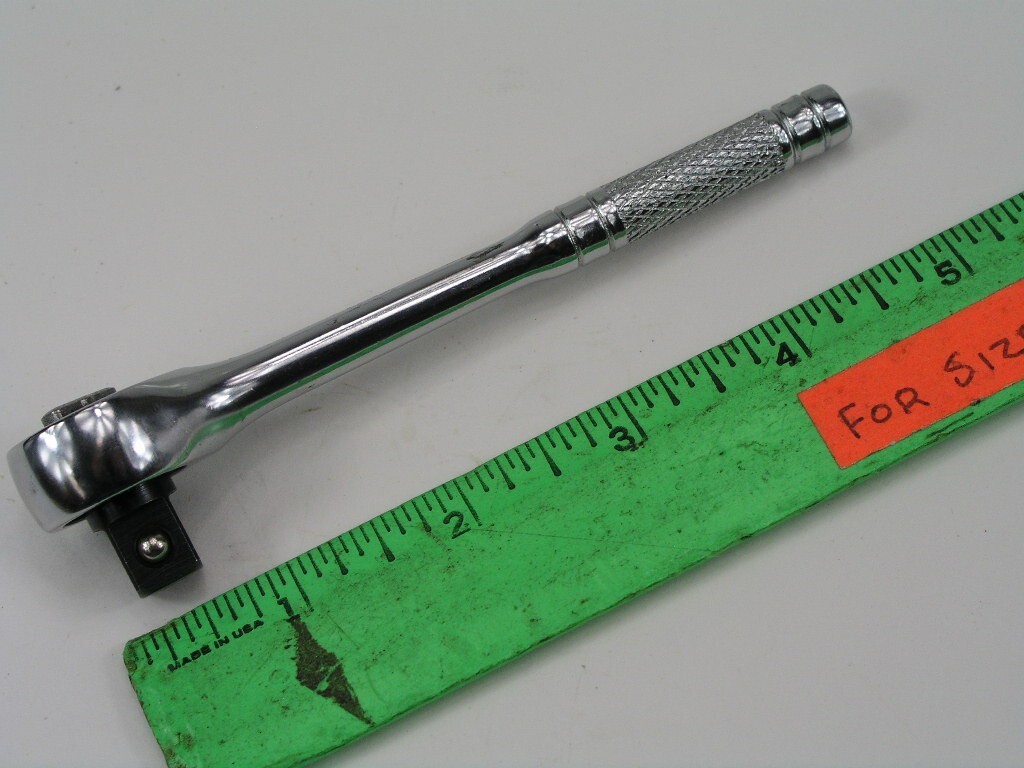 Short Handle 3/8″ Drive Ratchet Blackhawk GW9945