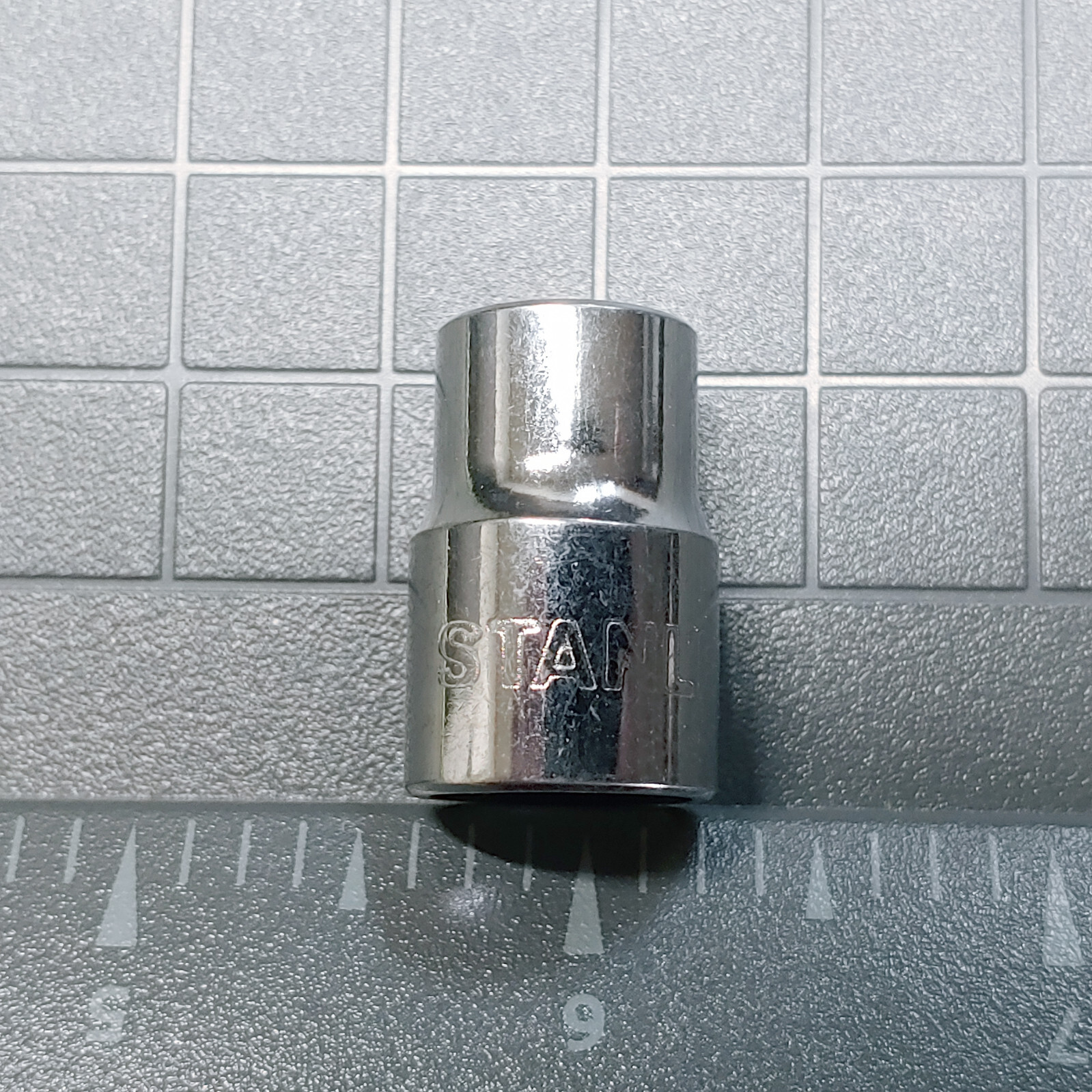 Stanley 3/8″ SAE 3/8″ Drive Chrome 6-Point Socket