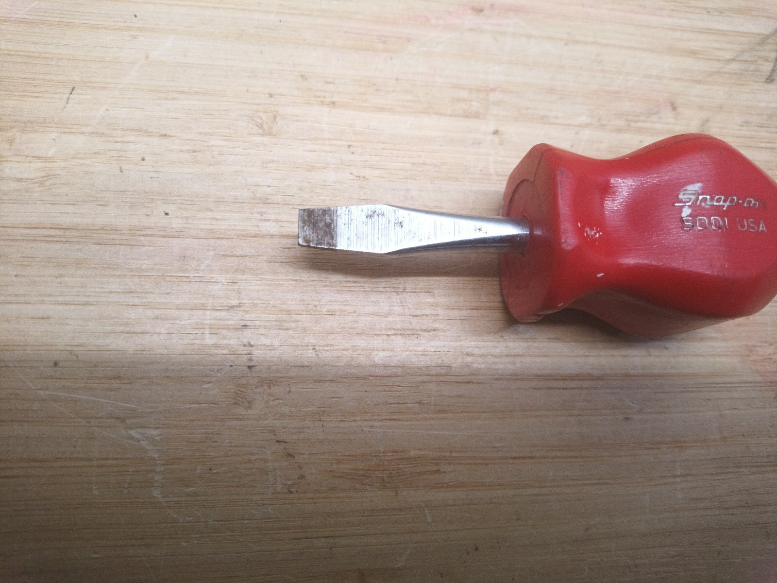 Snap On Stubby Flat Head Screwdriver Red SDD1