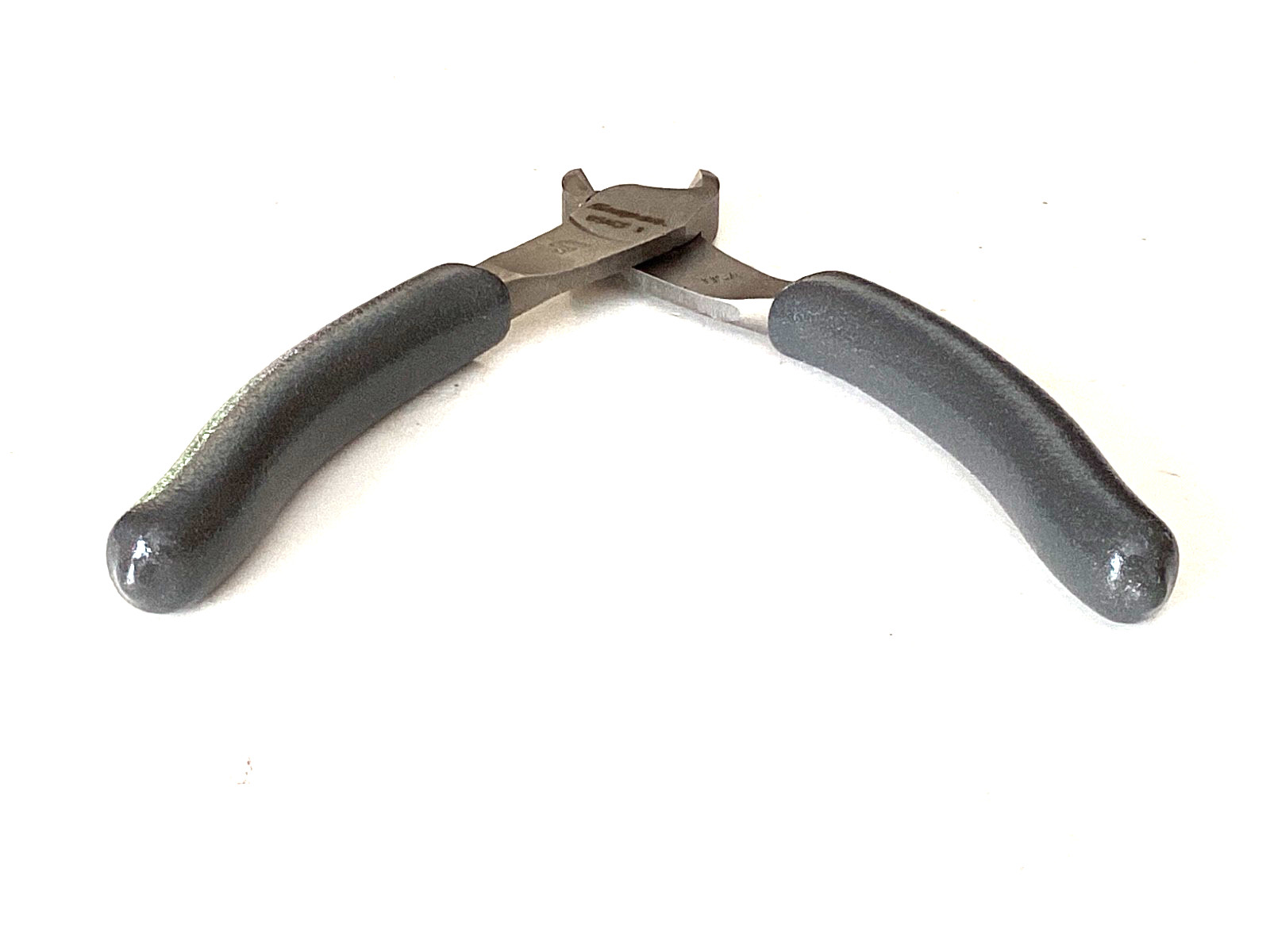 Snap on Tools USA NEW 5” Dark Titanium Soft Grip Diagonal Cutter Pliers 85ACF