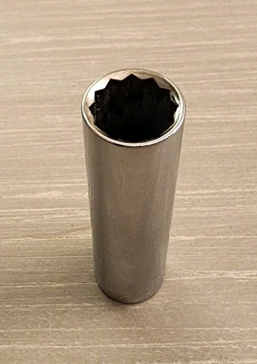 Craftsman USA 1/2″ Deep Well Socket 12 Point 3/8″Drive VV 43312