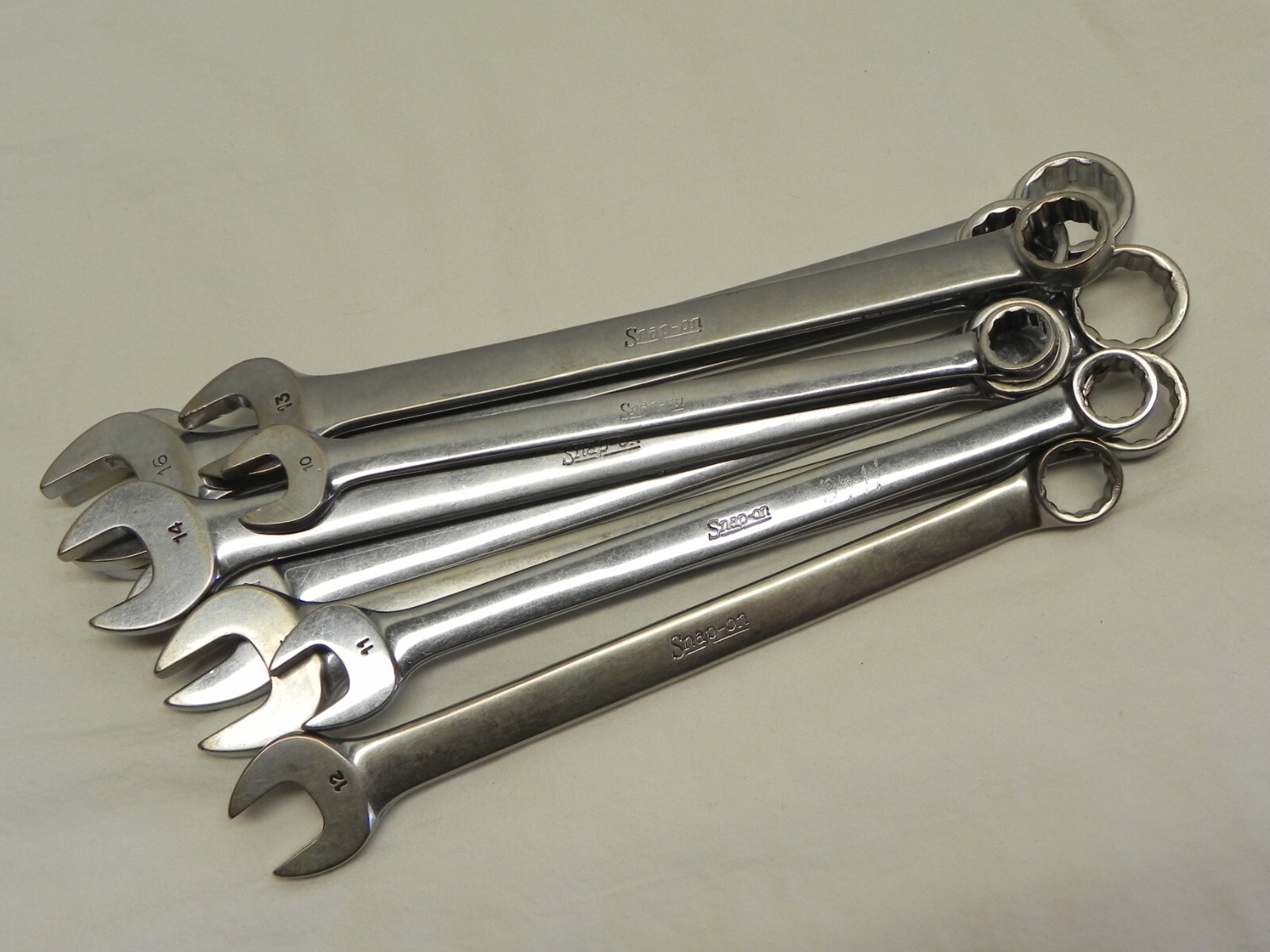 Snap-On 9 Piece 12-Point Metric Flank Drive Combination Wrench Set (10mm-18mm)
