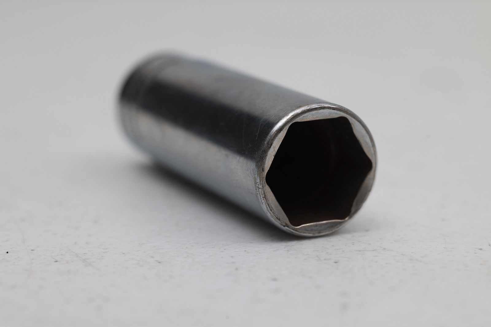Snap-On SFSM17 17mm Deep flank drive 3/8″ Socket 6 Point chrome snapon metric