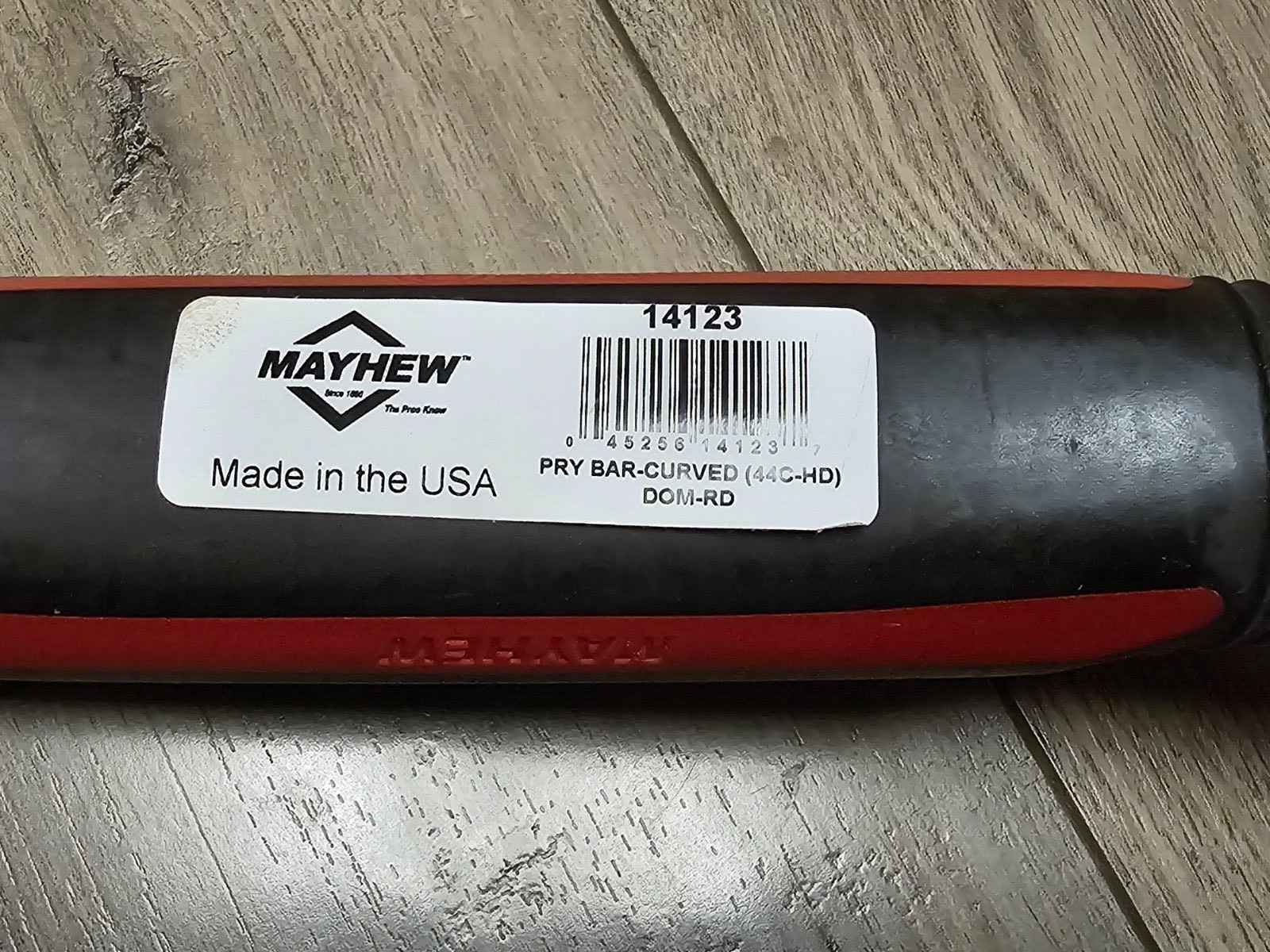Mayhew USA 44″ Curved Tip Heavy Duty Dominator Pry Bar w/ Striking Cap #44C-HD