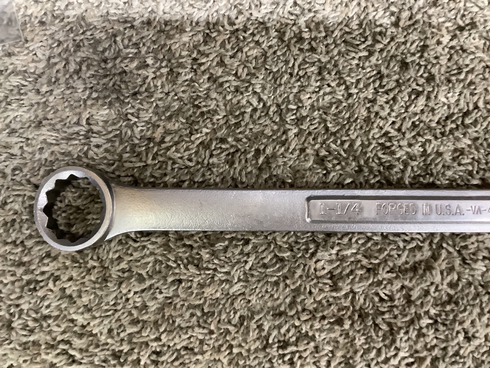 Craftsman 1-1/4″ 12pt Combination Wrench 44708