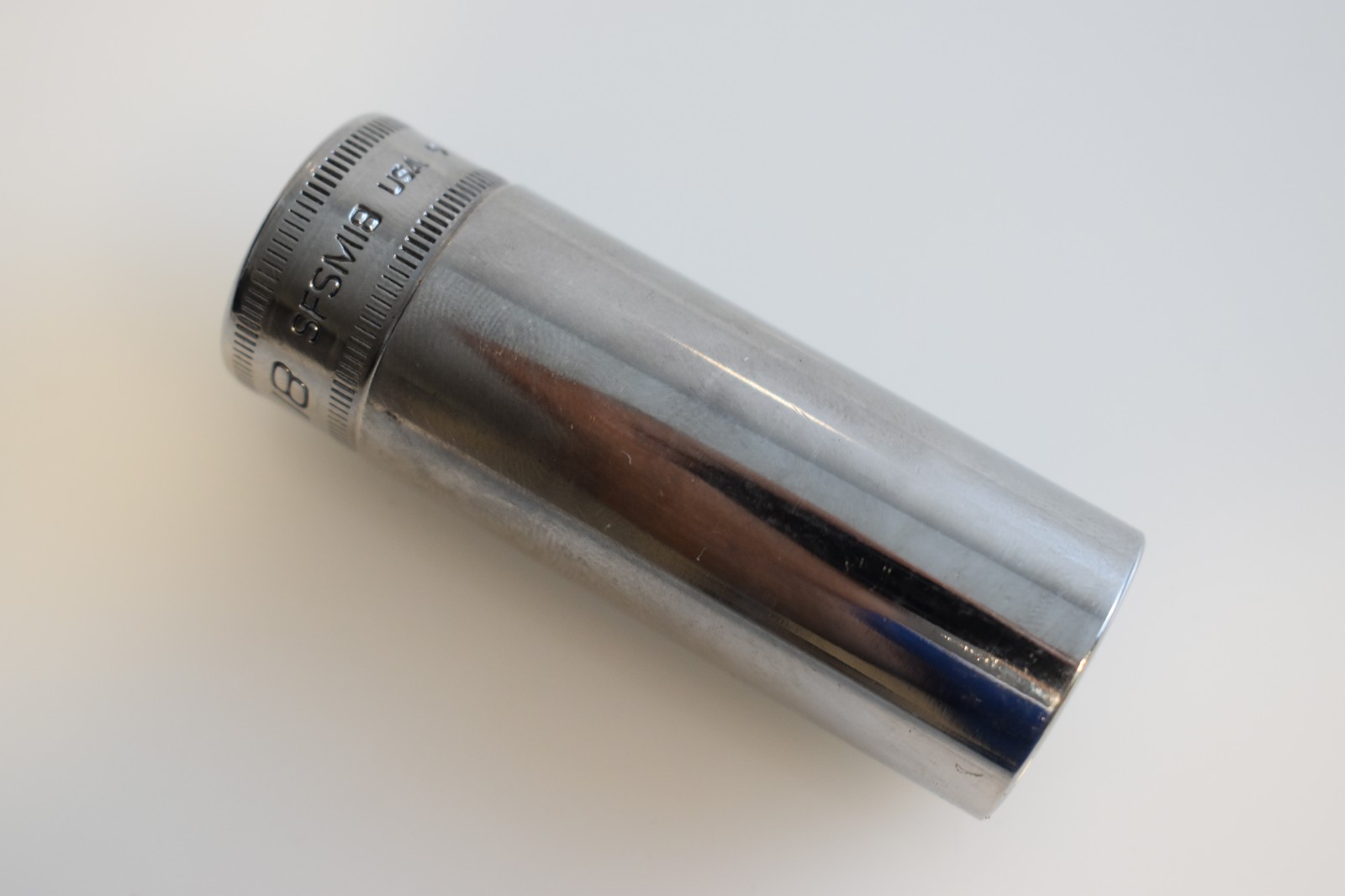 Snap on Tool SFSM18 18mm Metric Flank Drive Deep Socket 3/8″ Drive 6 Point USA