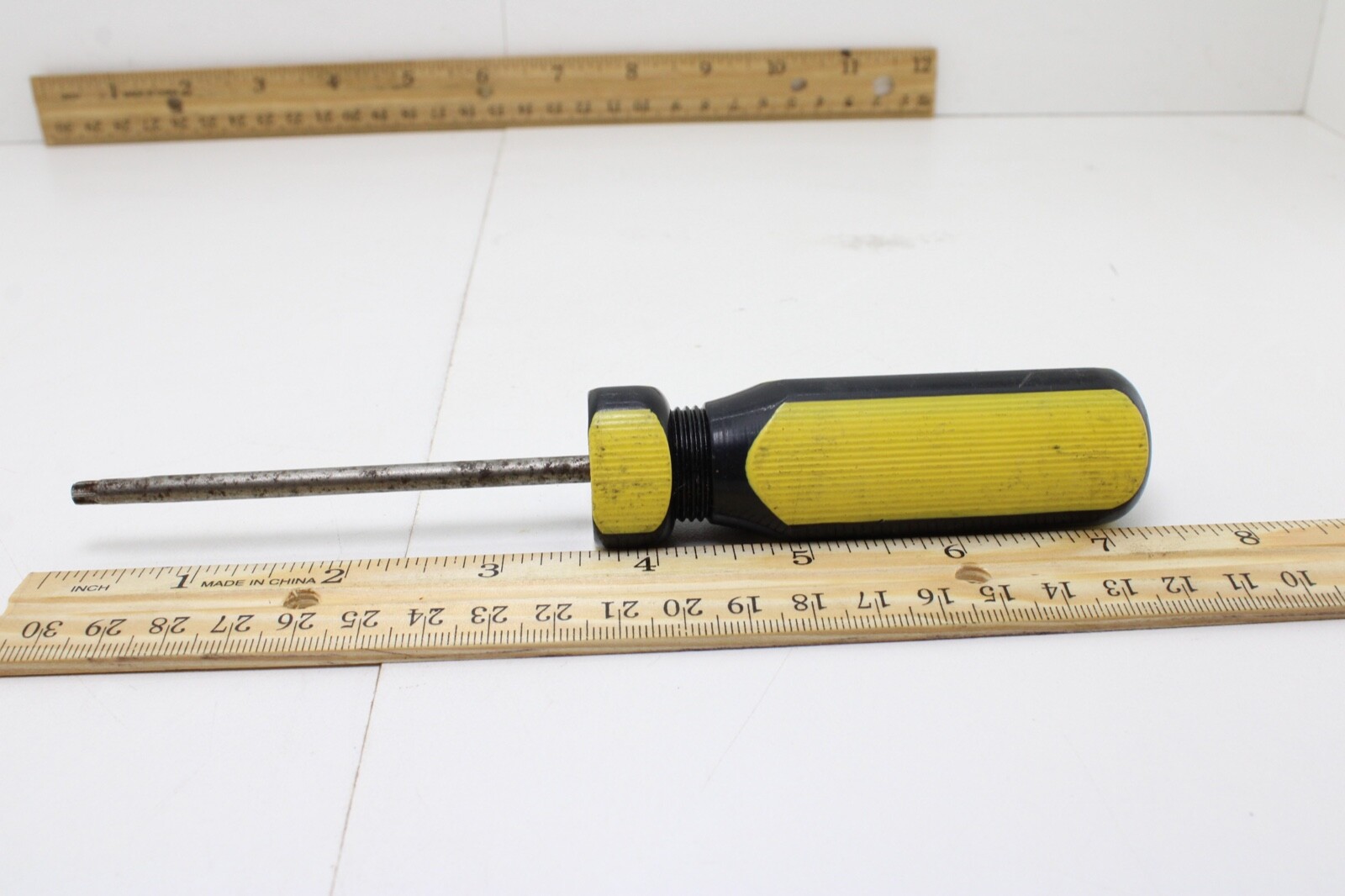 Popular Mechanics 33396 T25 Torx 3-1/2″ Shaft Yellow/Black Handle USA