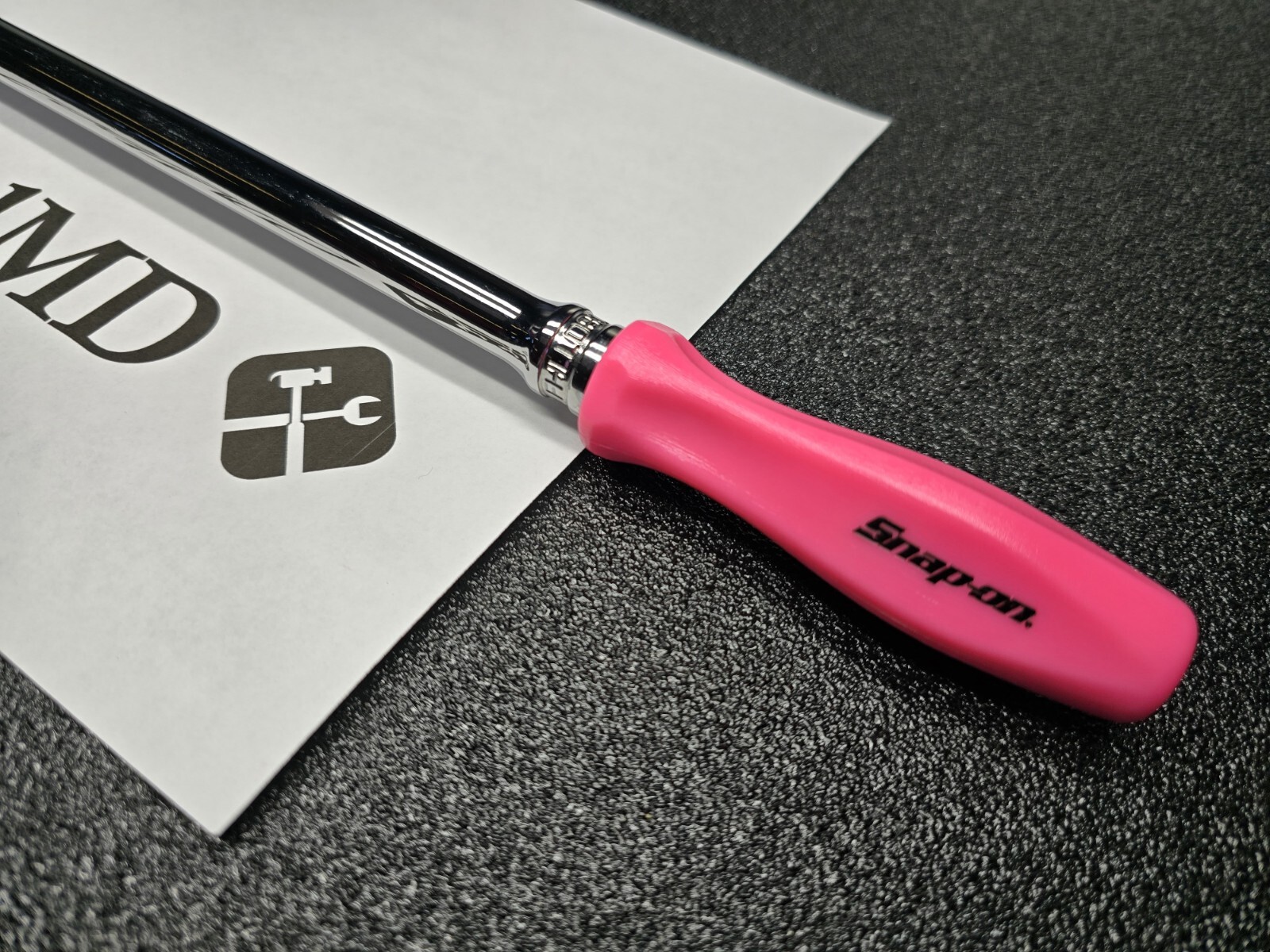 Snap-on Tools NEW HOT PINK 3/8″ Drive Hard Extra-Long Fixed Head Ratchet FHLLD80