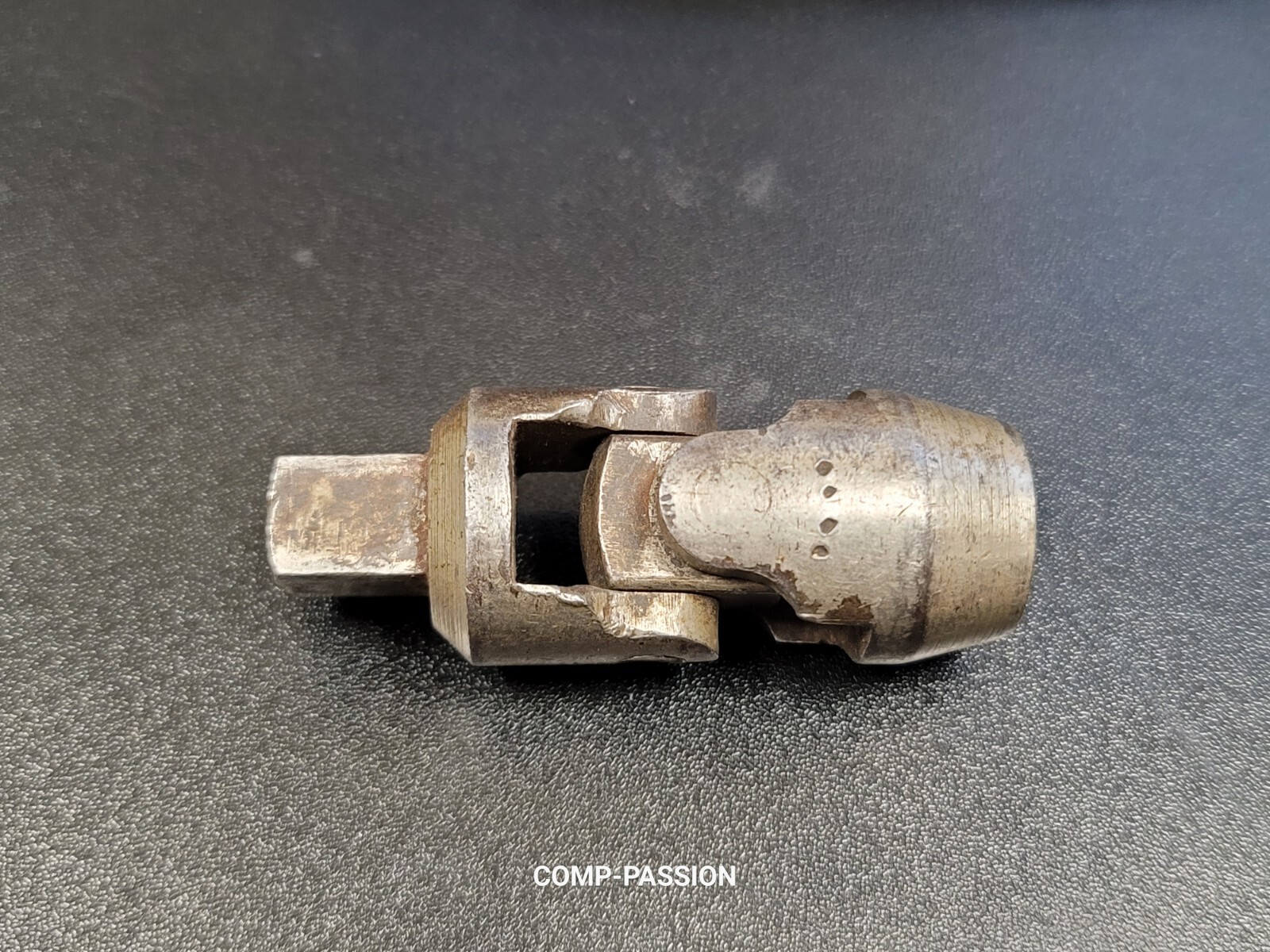 About 100 year old Rare Vintage Snap On Joint Swivel Adapter Socket 1/2″ DRIVE