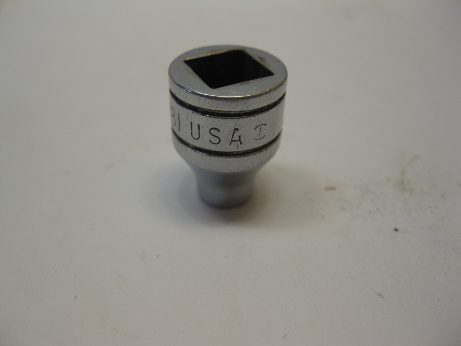 Snap-on tools USA 3/8″ drive 1/4 SAE 6 point SAE Shallow Socket FS-081