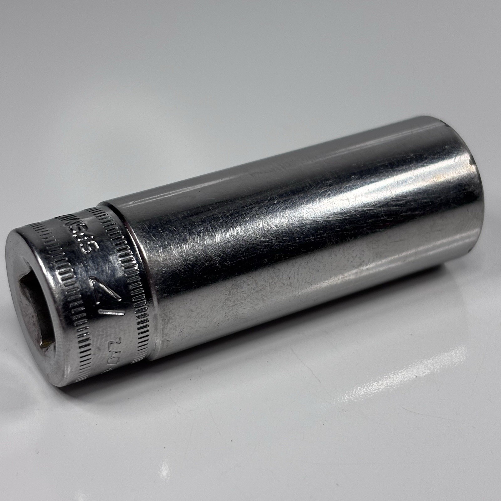 Snap On Tools SFSM17 3/8 Dr 6Pt Metric 17mm Flank Dr Deep Chrome Socket USA 2004