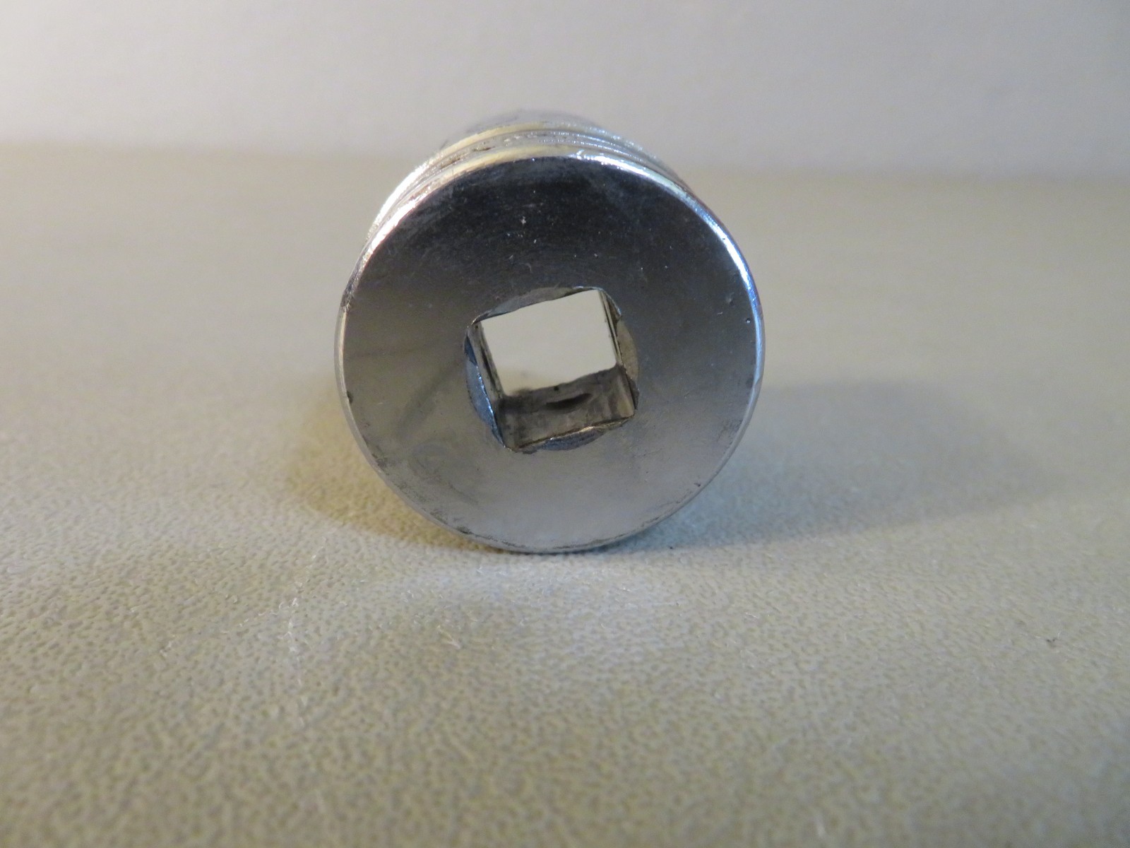 Snap on F301 Chrome 3/8″ Drive 15/16″ SAE 12 point Shallow Socket USA