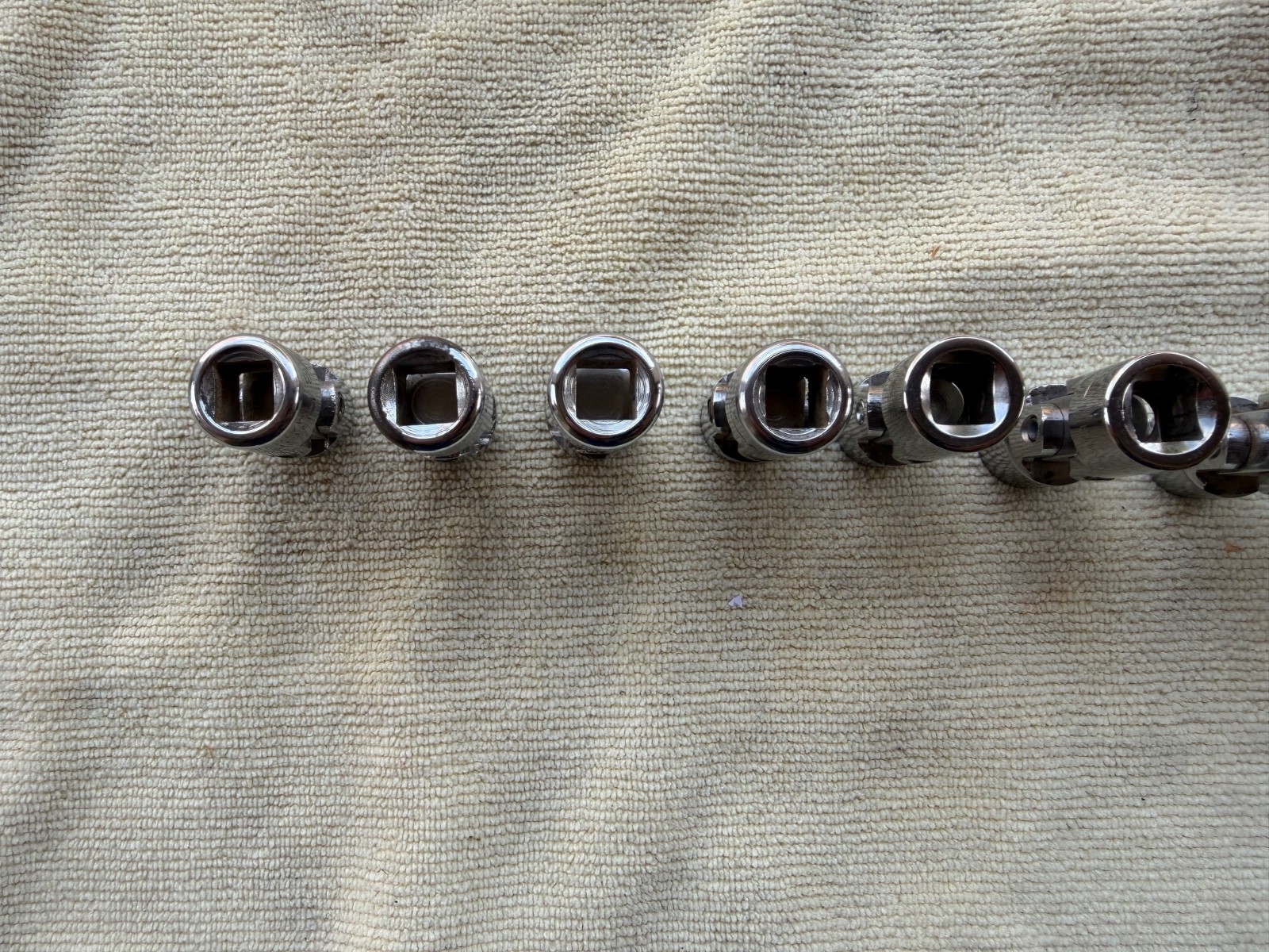 CRAFTSMAN 3/8″ DRIVE SWIVEL SOCKETS – 10 TOTAL- V & G, 7-12 POINT., 3 – 6 POINT