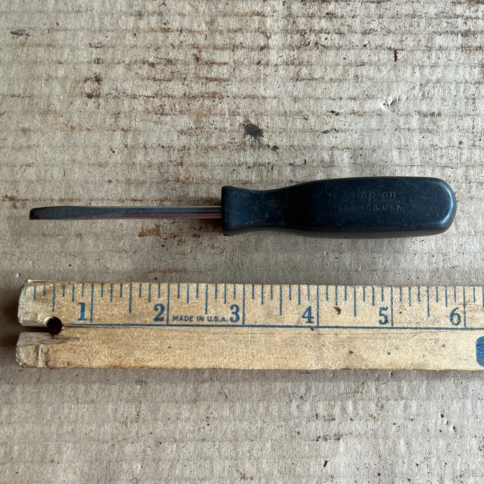 SNAP-ON SDD143 Flathead SCREWDRIVER Slotted Regular Black Handle 6″ long – a