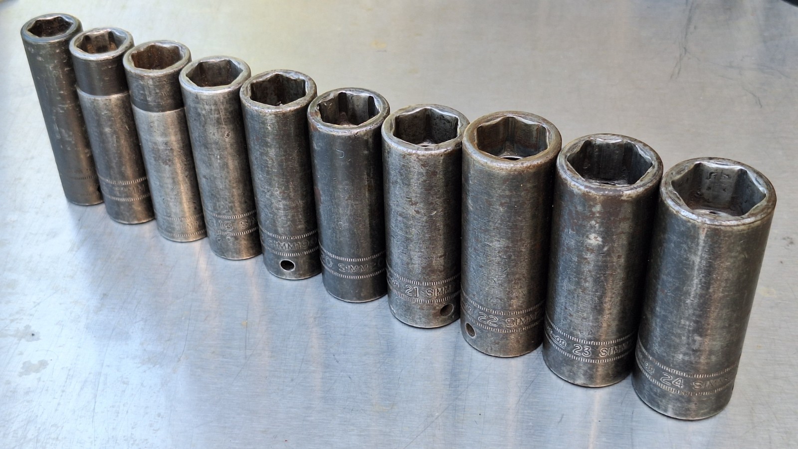 Snap On 1/2″ Drive 6-Point Metric Deep Impact Socket Set 36,34,32,30,29,27-15MM