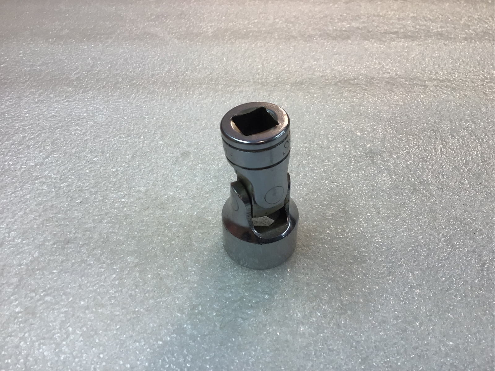Snap On#FS24 -3/4″, SAE, Chrome, 12 Pt., Shallow, Swivel Socket, 3/8″ Dr.-Nice-