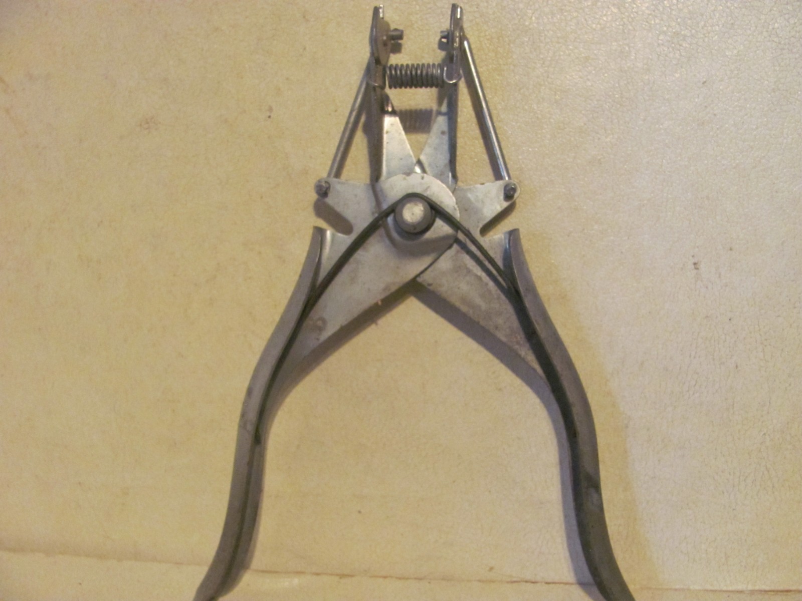 Cal-Van Ring gripper spreader 566 tool