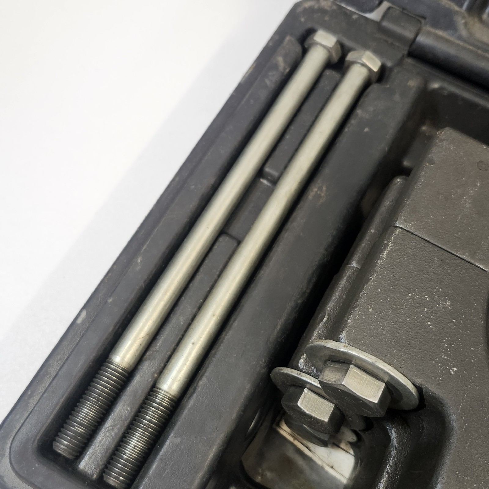 Kent Moore J-36652 Drive Axle Swage Clamp Tool Set 1988-2000 Chevy GMC K15 25 35