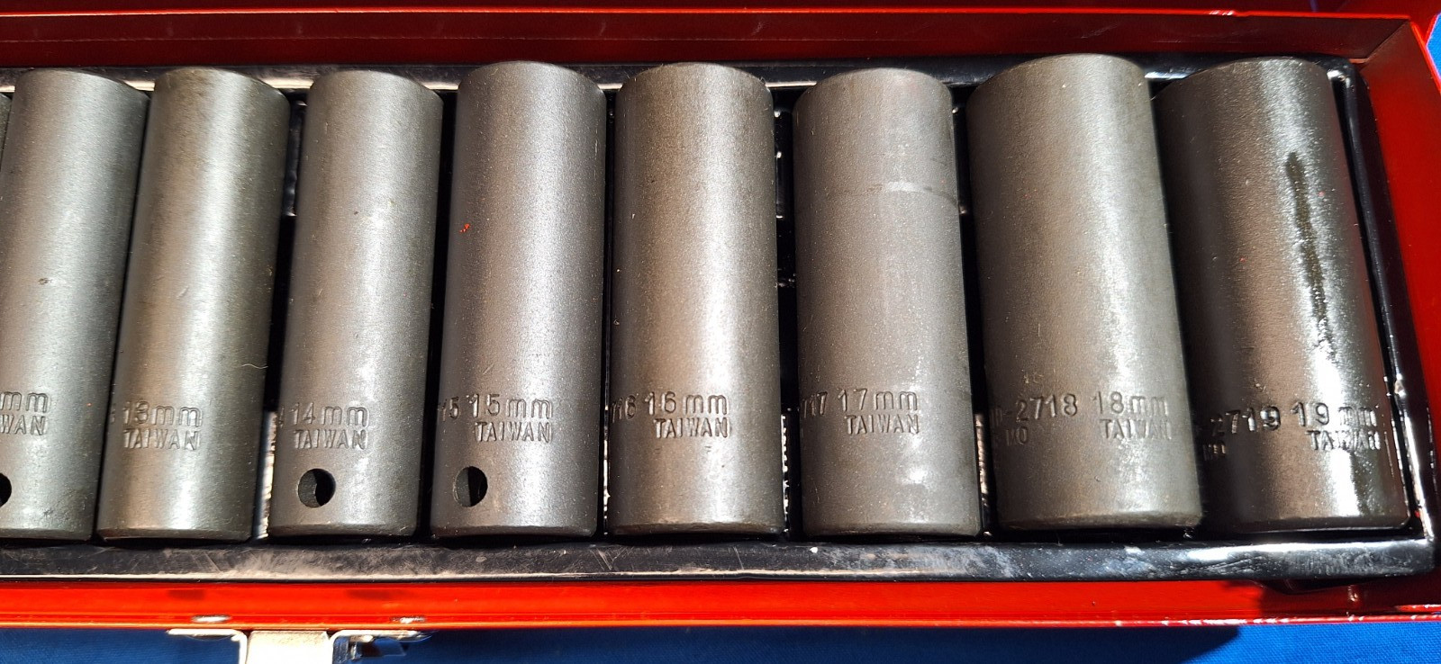 ATD Tools 2701 13 pc 3/8″ drive METRIC deep 6 point impact socket set 7mm-19mm