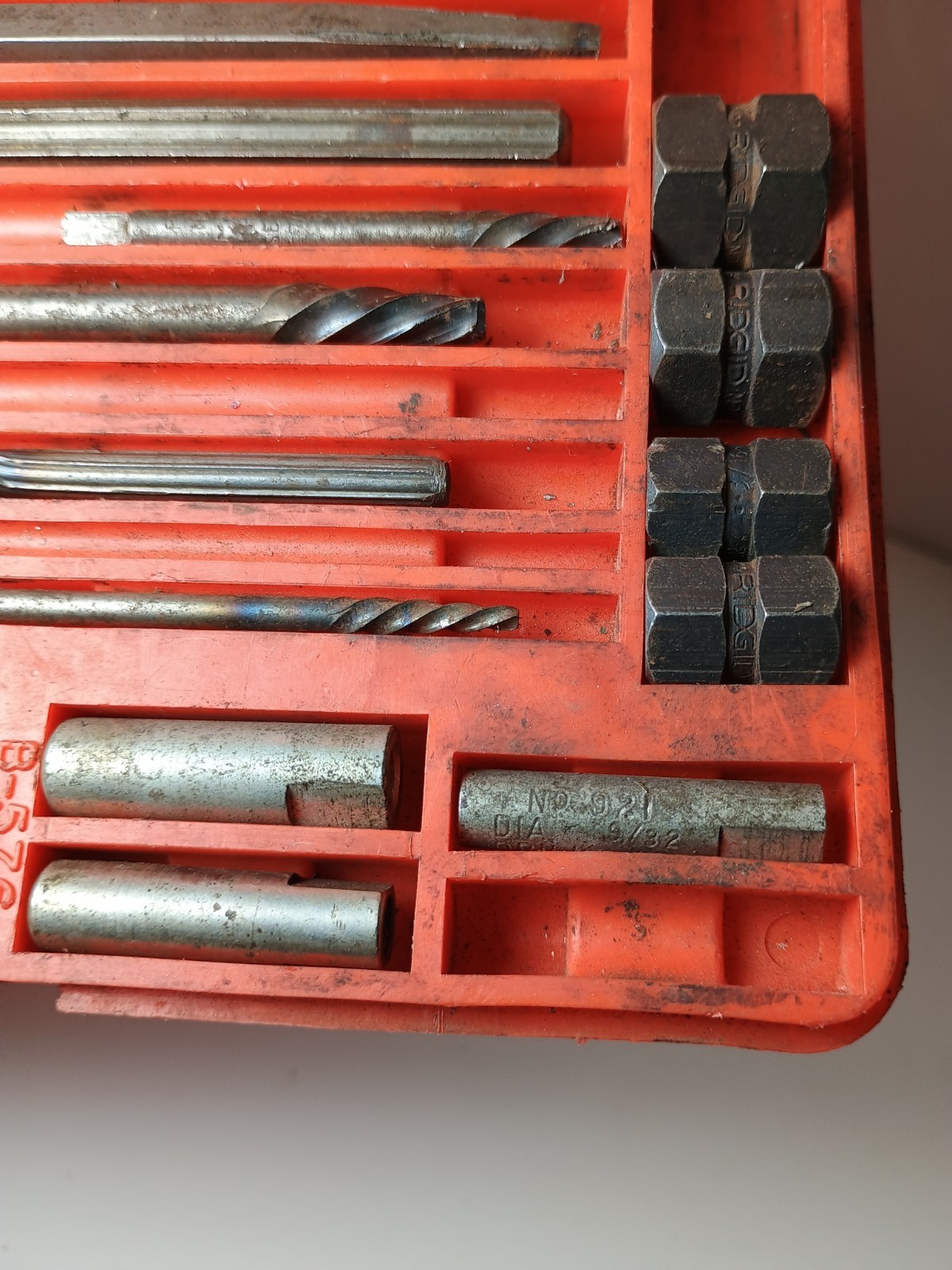 Blue Point By Snap-on Tools USA 1020 Screw Extractors Set Incomplete See Photos*