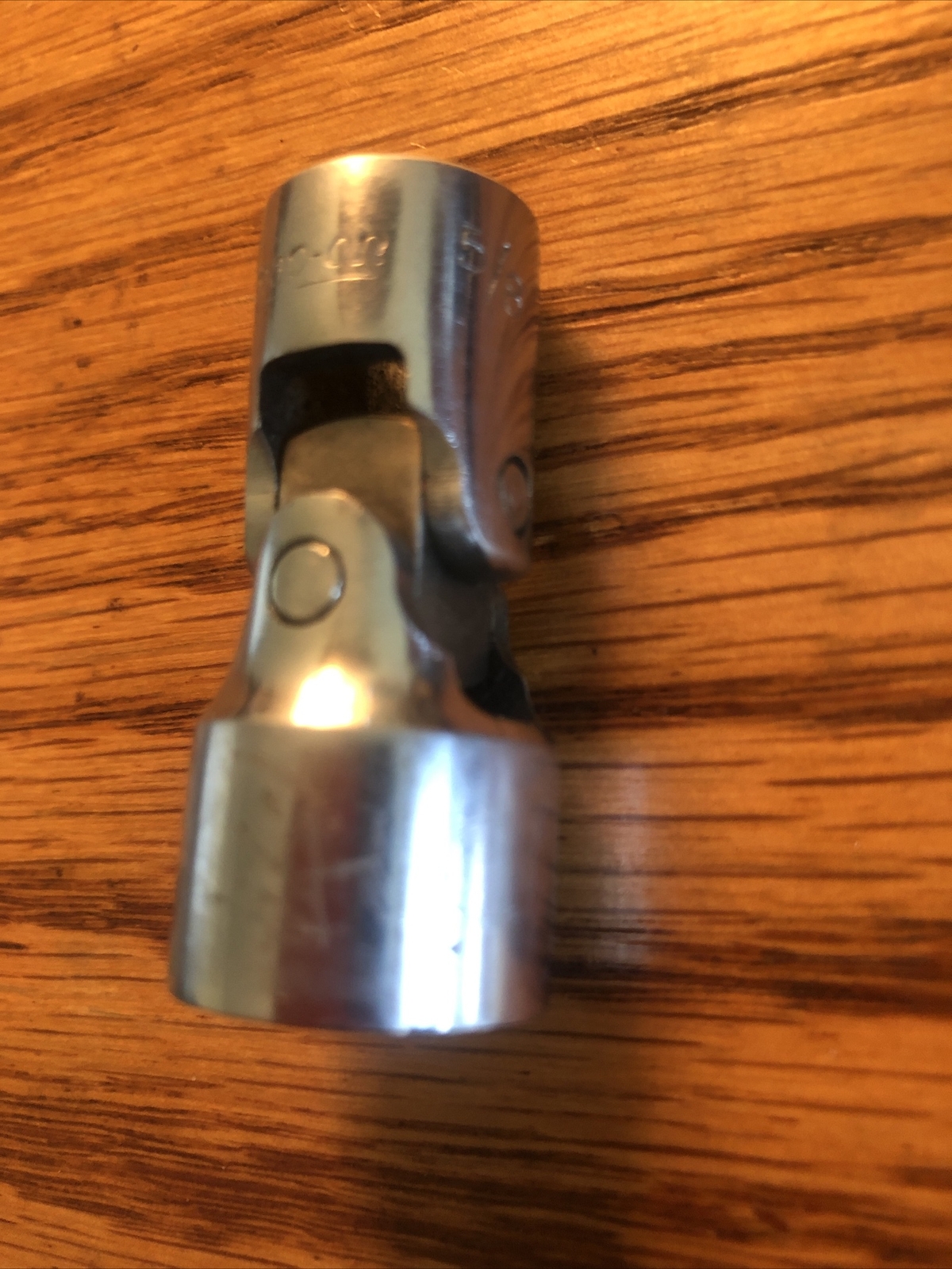 SNAP ON TOOLS FVU20 3/8″ Drive 5/8″ SAE Universal Joint 12-POINT SOCKET USA