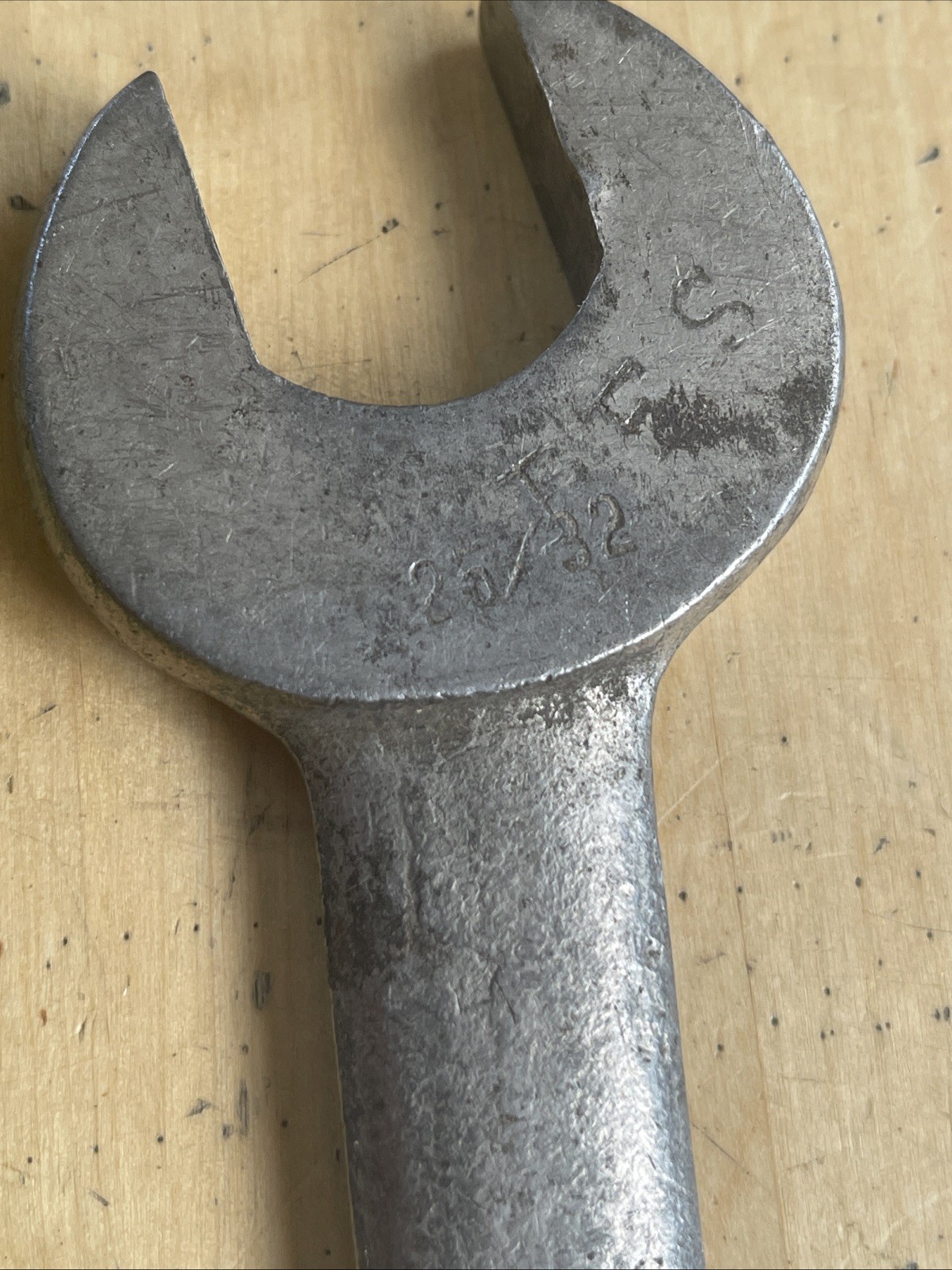 Blue Points Chicago Vintage 11/16″-25/32″ SAE Open End Wrench NO2225