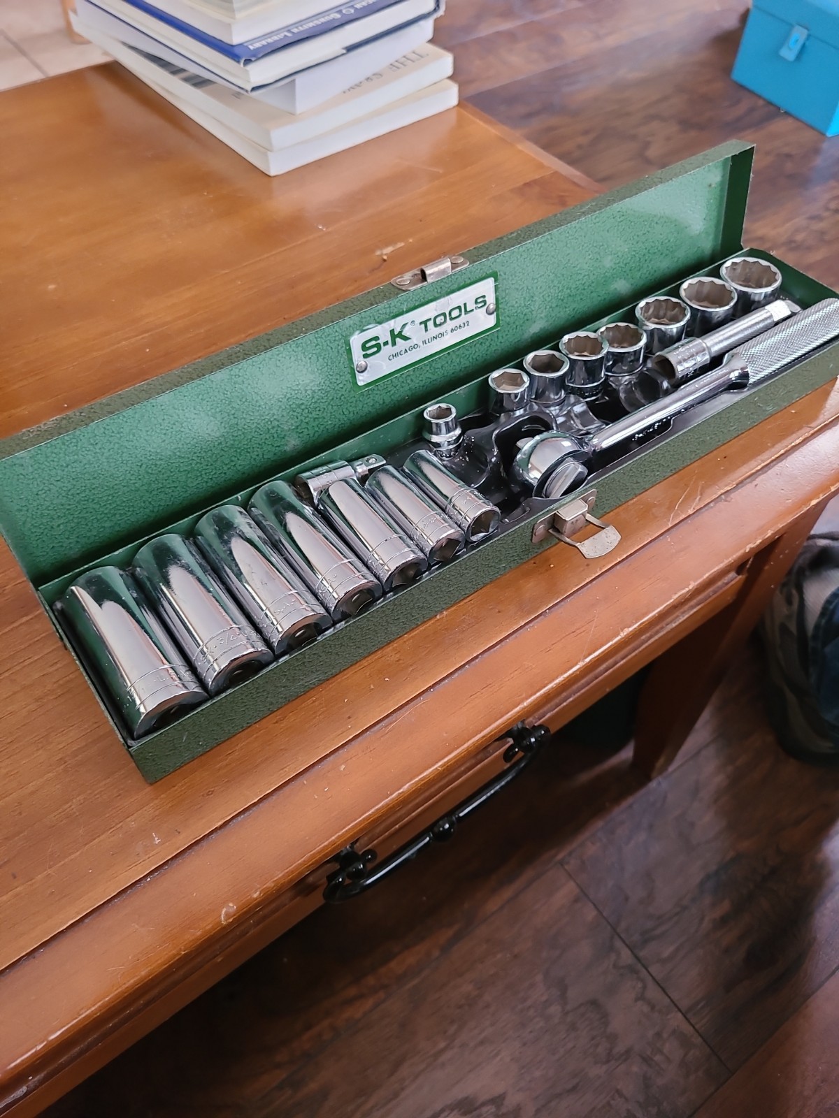 Vintage S-K Tools 3/8″ Drive Socket Set 18 pieces and Box SAE Deep and Shallow