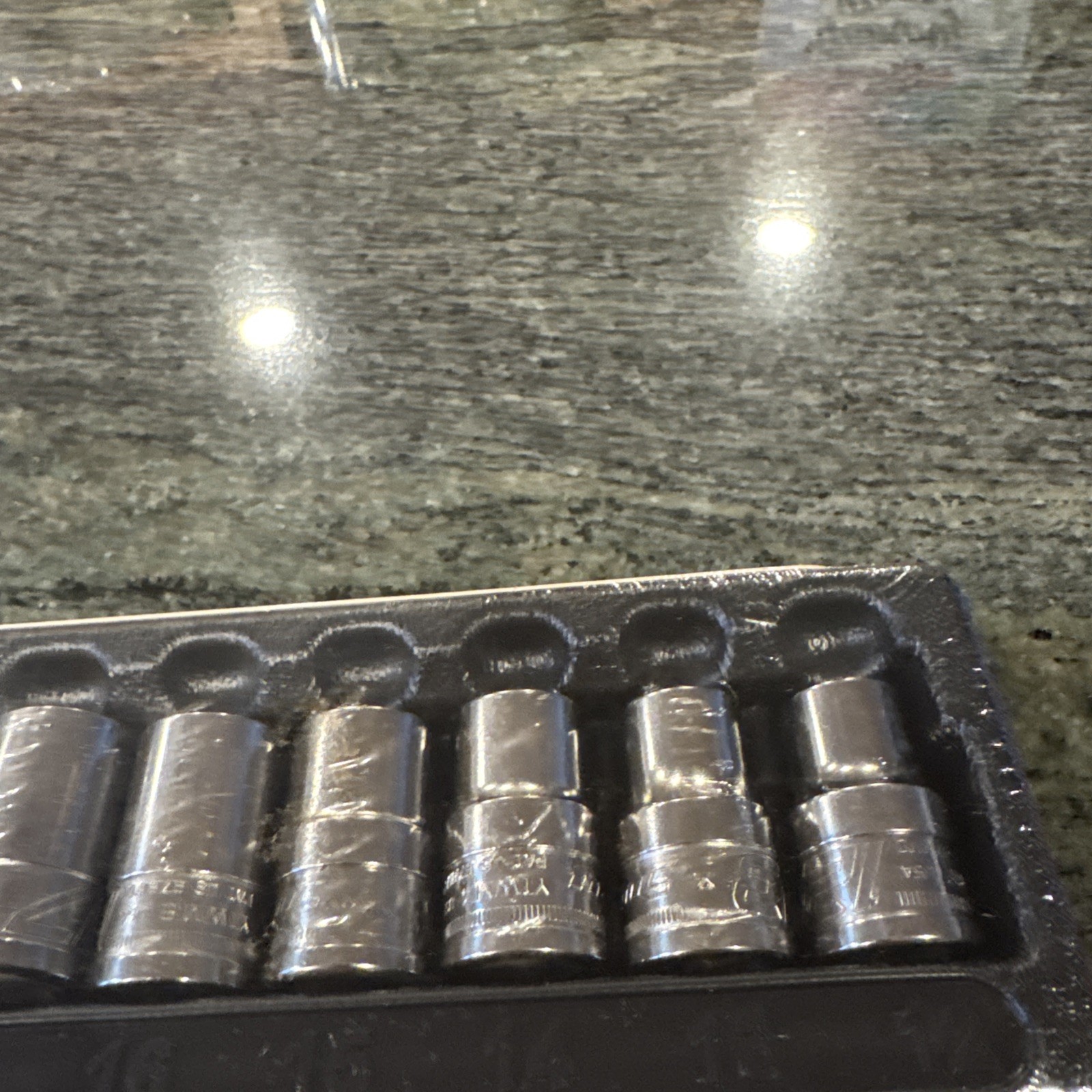 Snap-on 313ytwmy 13 pc 1/2” drive 6 point metric xtra shallow socket set 12-24mm