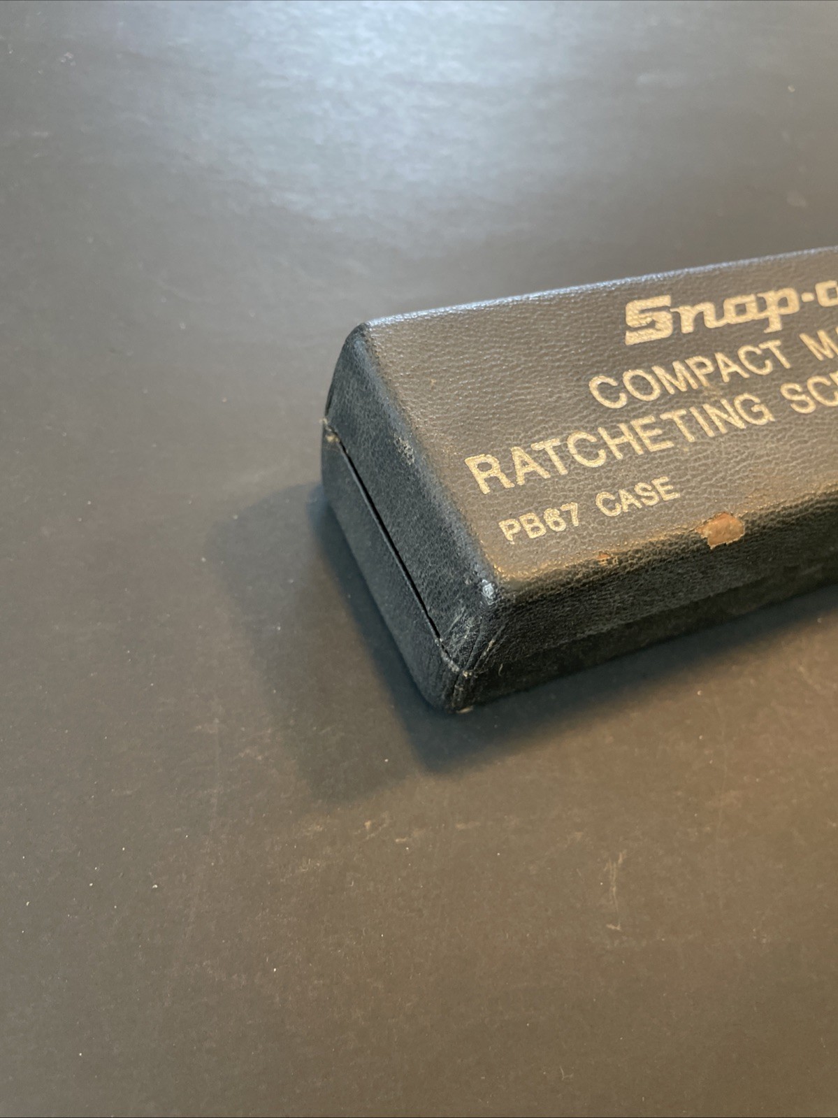 Snap-On SSDMR1 Ratcheting Magnetic Stubby Black Screwdriver With 13 Bits