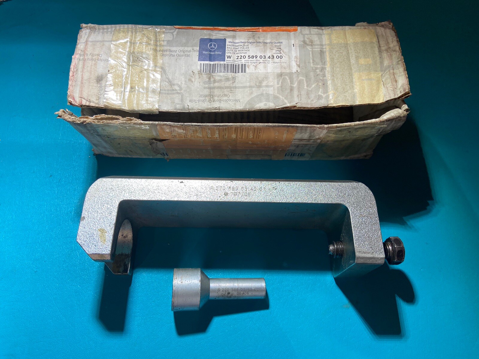 Ball Joint Puller – Mercedes-Benz (220-589-03-43-00)