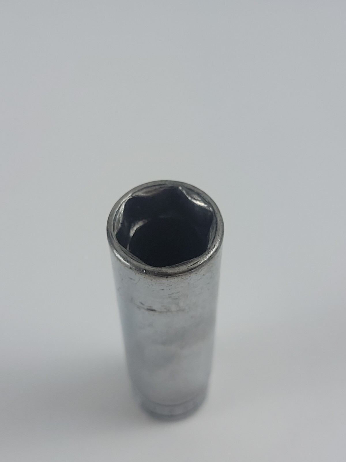 Snap On Tools TS221 11/16″ SAE Flank Drive Deep Socket 1/2″ Drive 6 point USA