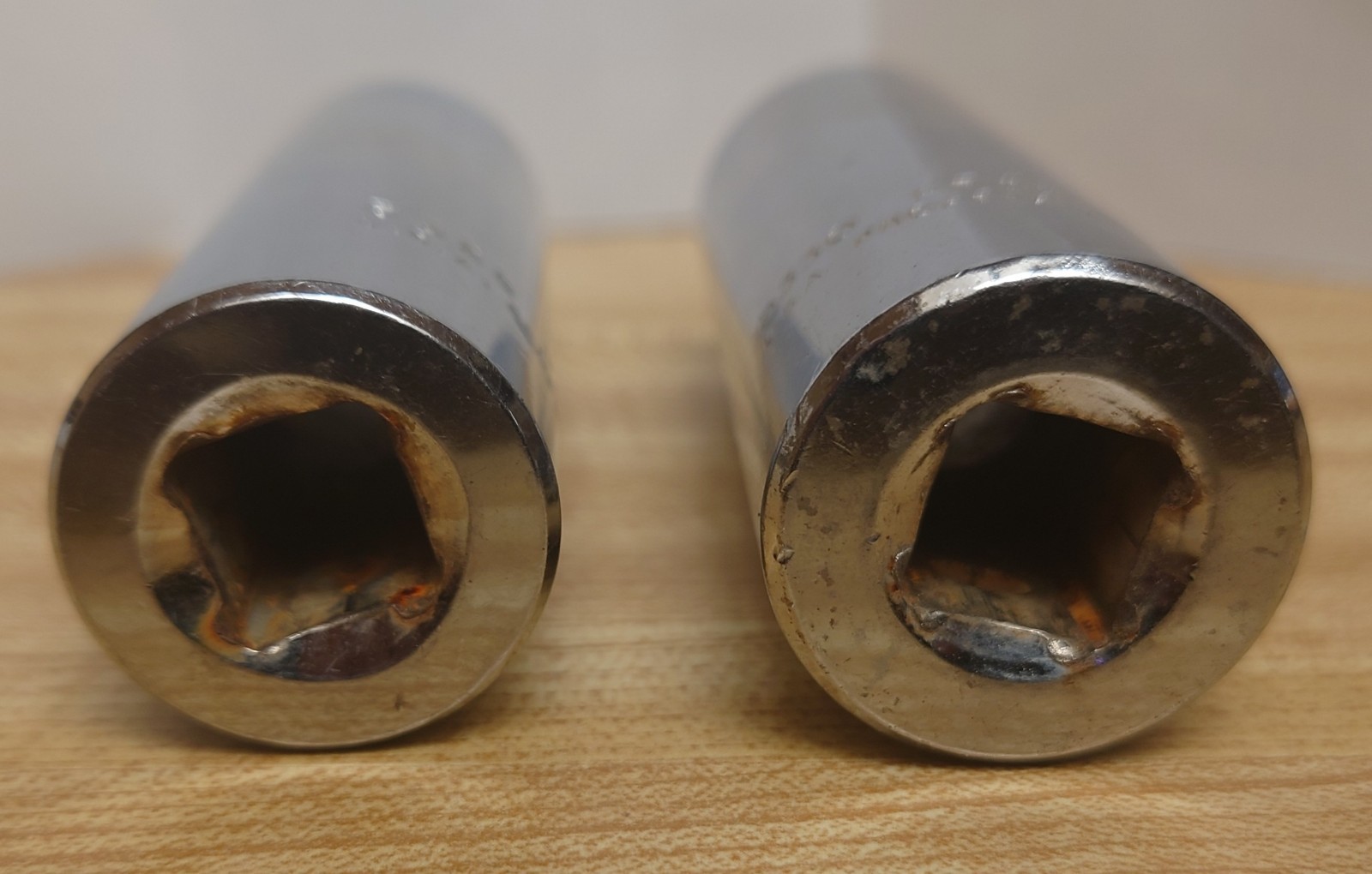 LOT OF 2 PROTO PROFESSIONAL 1/2 DRIVE 12 POINT DEEP SOCKETS NR 7/8, 15/16