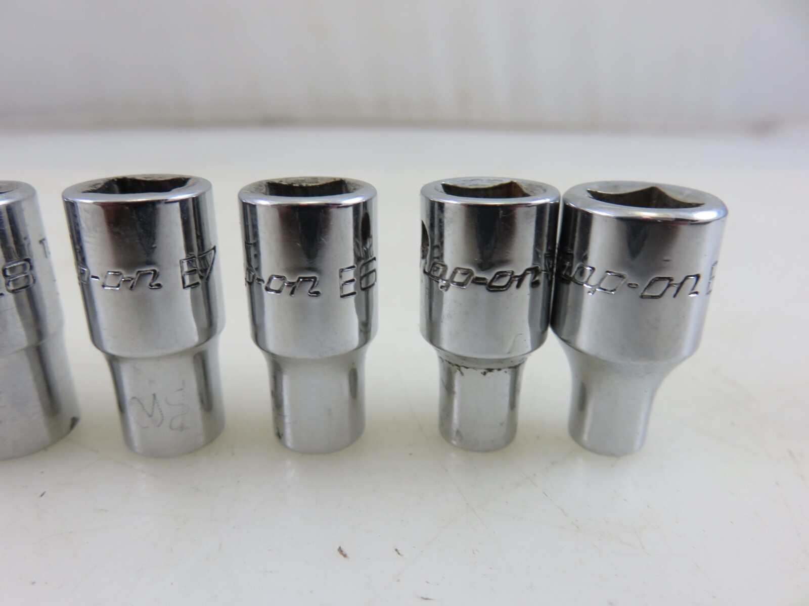 Snap-On 210AFLEY Inverted Torx Shallow Socket Set E4-E18 10pc Set 1/4″ & 3/8″ Dr